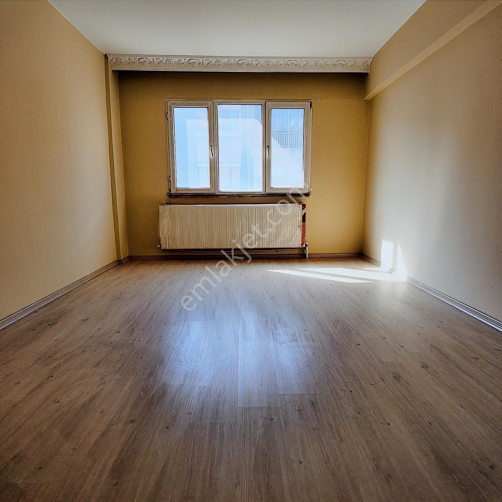 Ragıpbey Cadde Üzeri 120 M2 3+1 Bakımlı Arakat Daire - Görsel 13