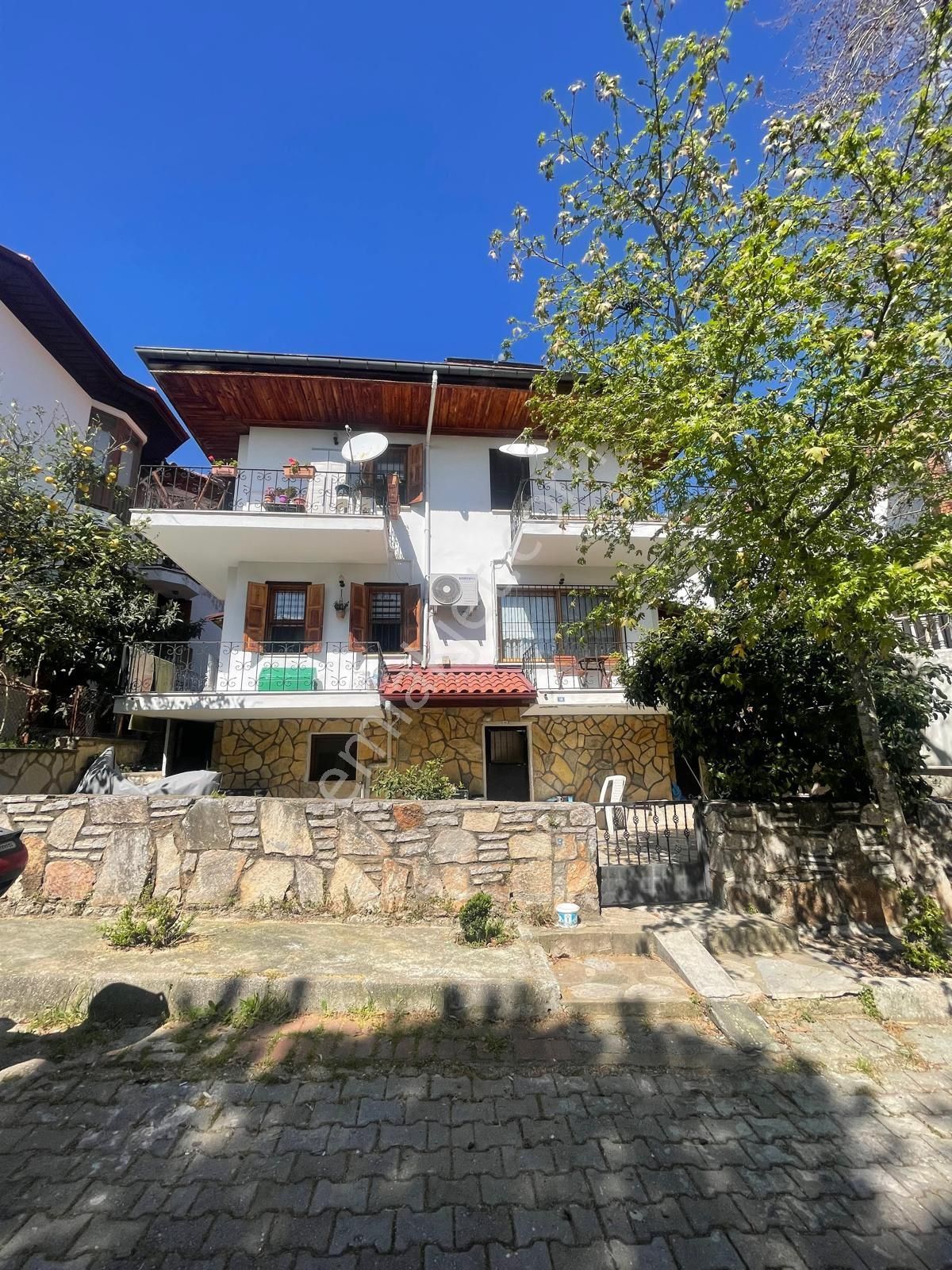 Akyaka Mah. De Dublex Eşyalı 2+1 Kiralıktır