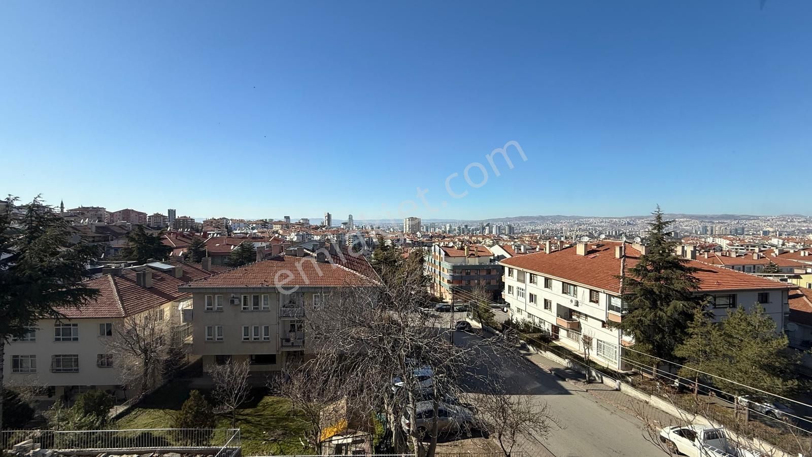 Dikmen Sokullu Caddede Ara Kat 150 M2 4+1 Satılık Daire - Görsel 2