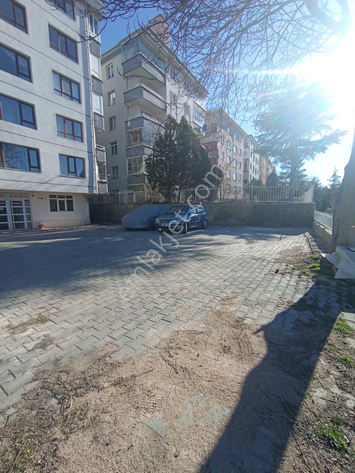 Dikmen Sokullu Caddede Ara Kat 150 M2 4+1 Satılık Daire - Görsel 28