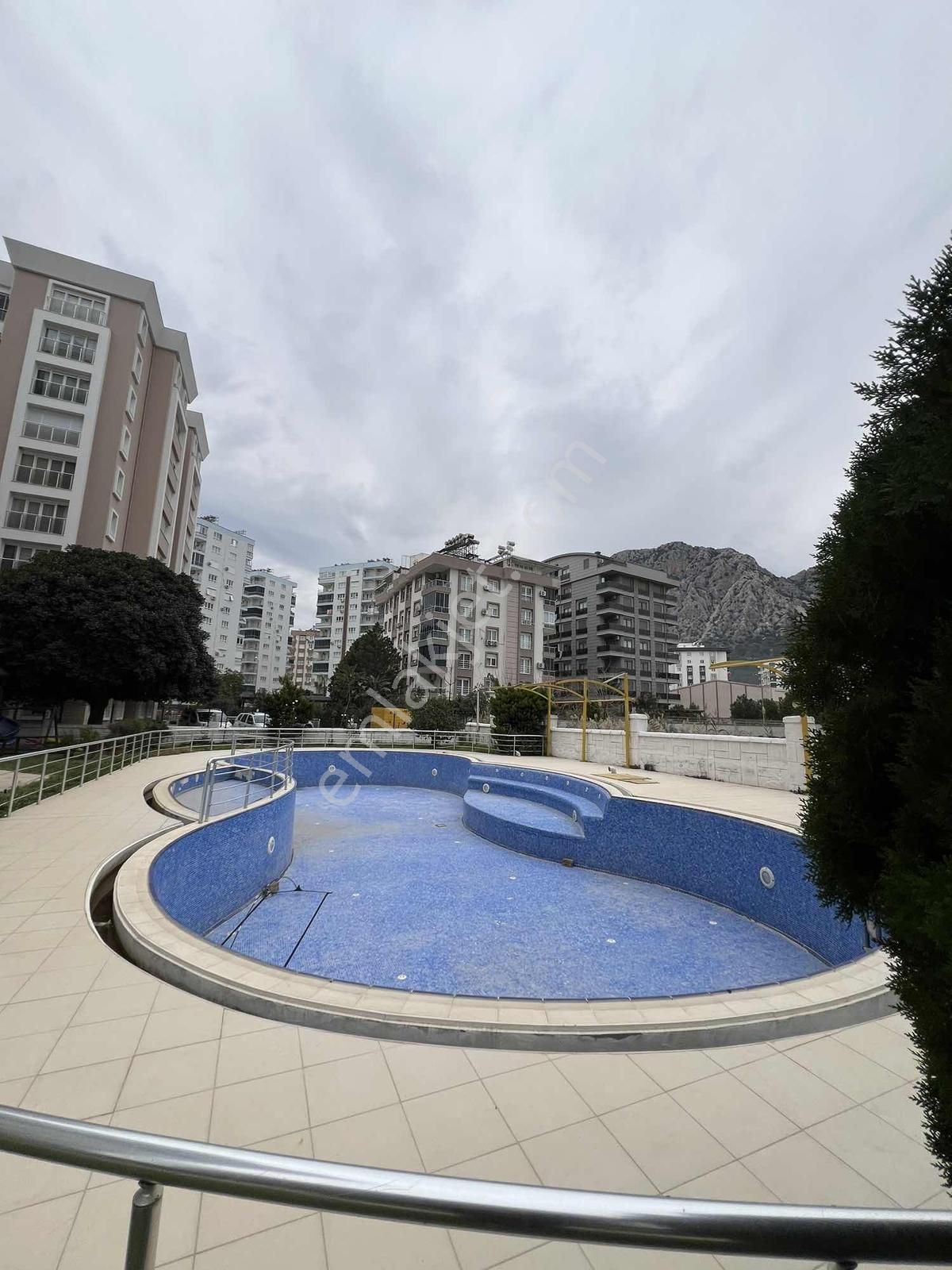 Sarısunun En Gözde Sitesinde Full Eşyalı 2+1 Satılık Daire - Görsel 31