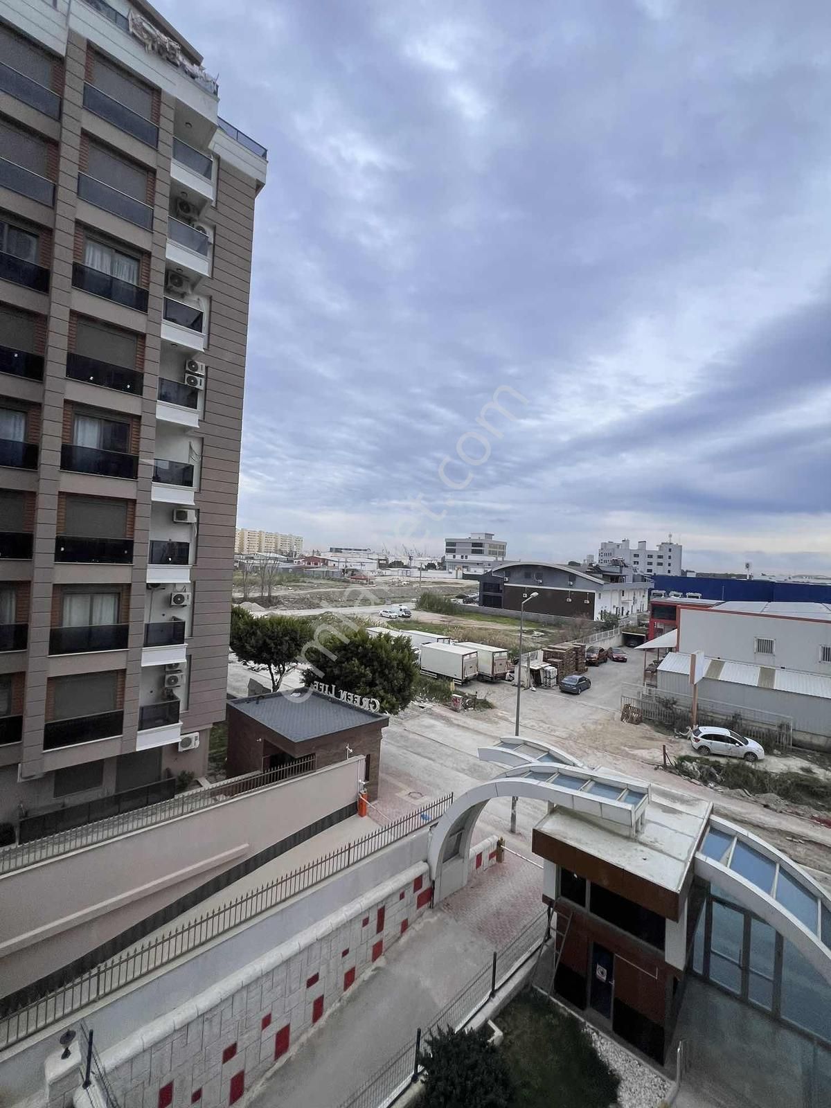 Sarısunun En Gözde Sitesinde Full Eşyalı 2+1 Satılık Daire - Görsel 18