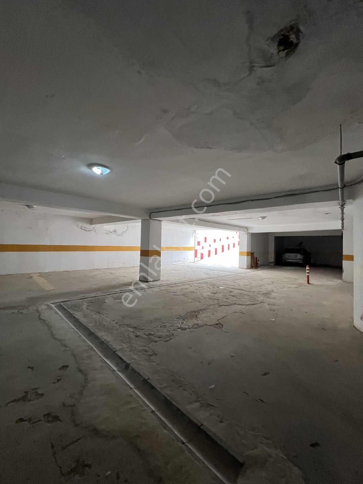 Sarısunun En Gözde Sitesinde Full Eşyalı 2+1 Satılık Daire - Görsel 2