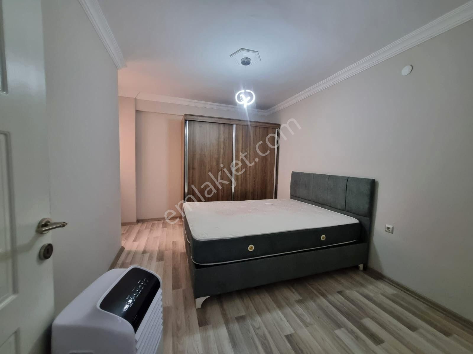 Kuşadası Merkezi Konum Çatı Dubleks 5+1 Kiralık Daire - Görsel 4
