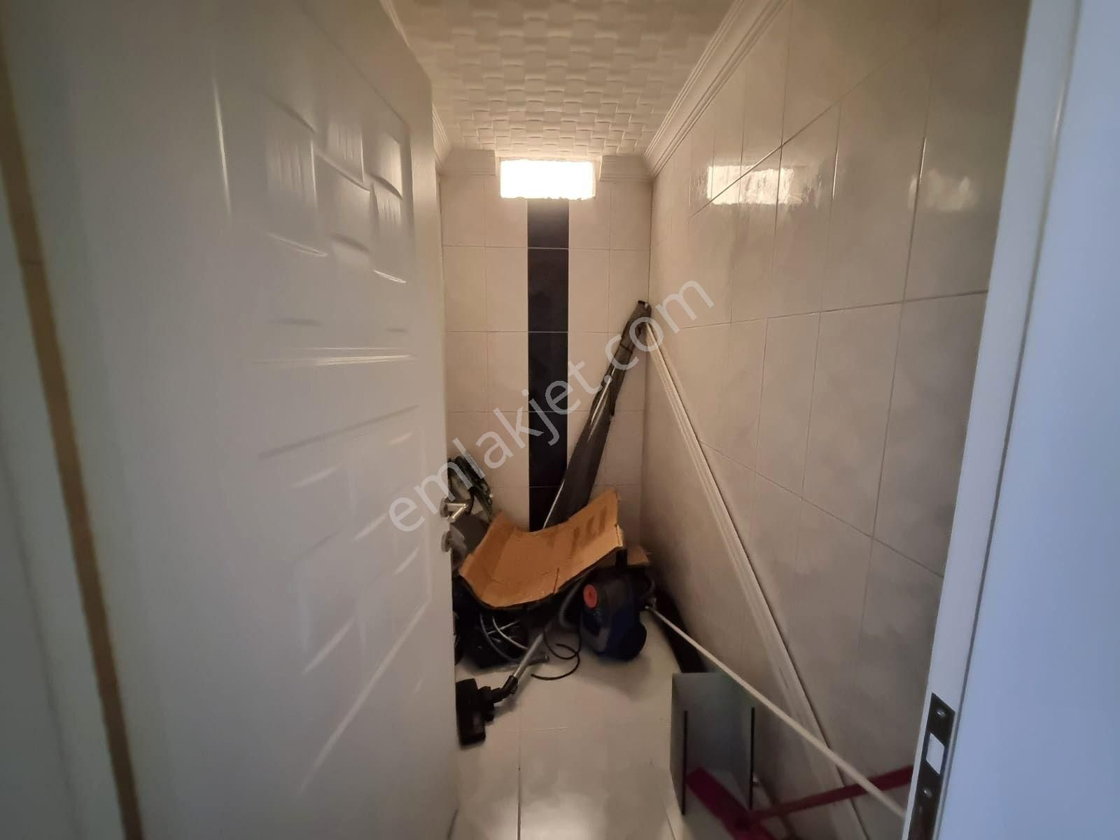 Kuşadası Merkezi Konum Çatı Dubleks 5+1 Kiralık Daire - Görsel 8