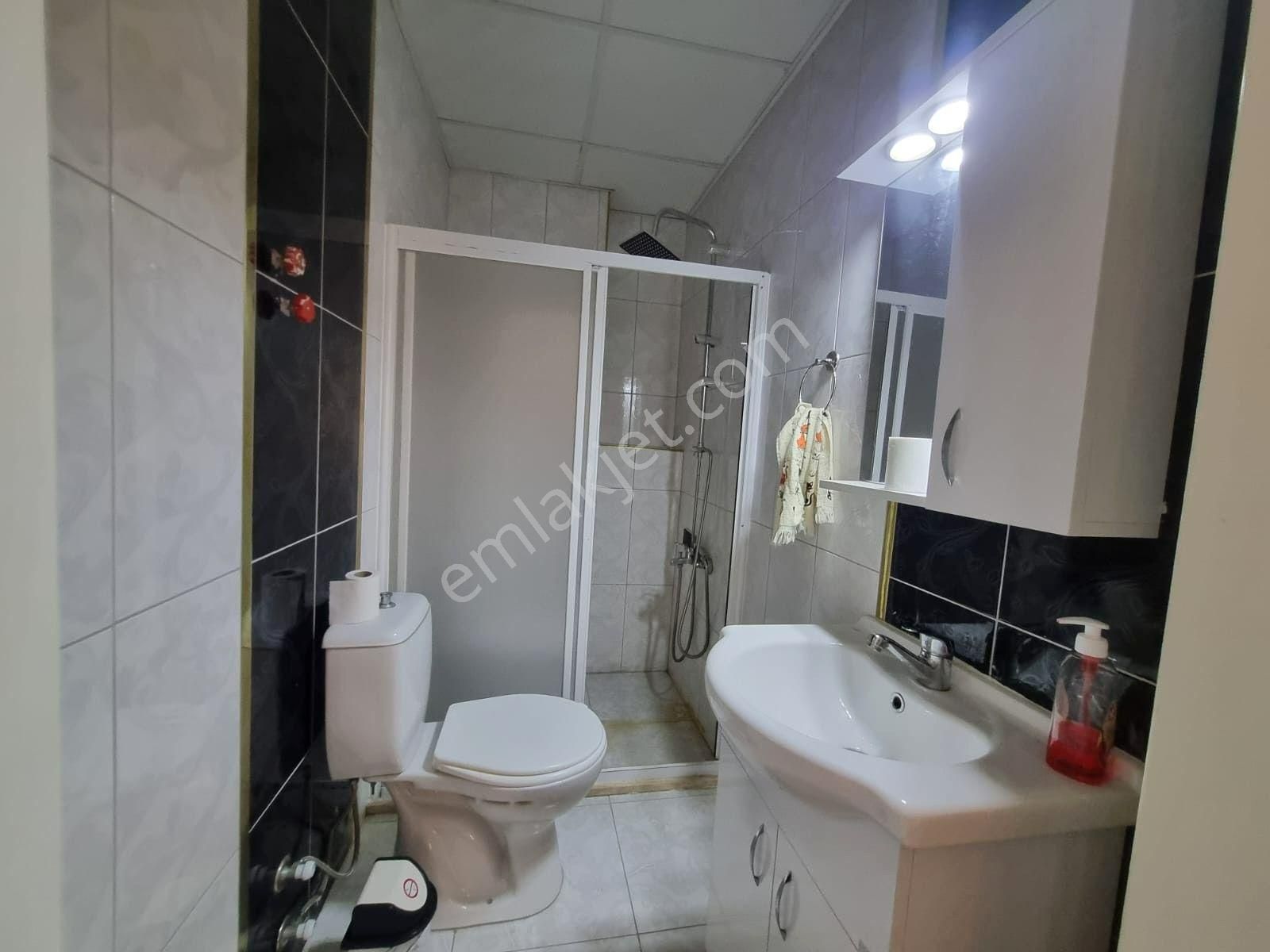 Kuşadası Merkezi Konum Çatı Dubleks 5+1 Kiralık Daire - Görsel 13