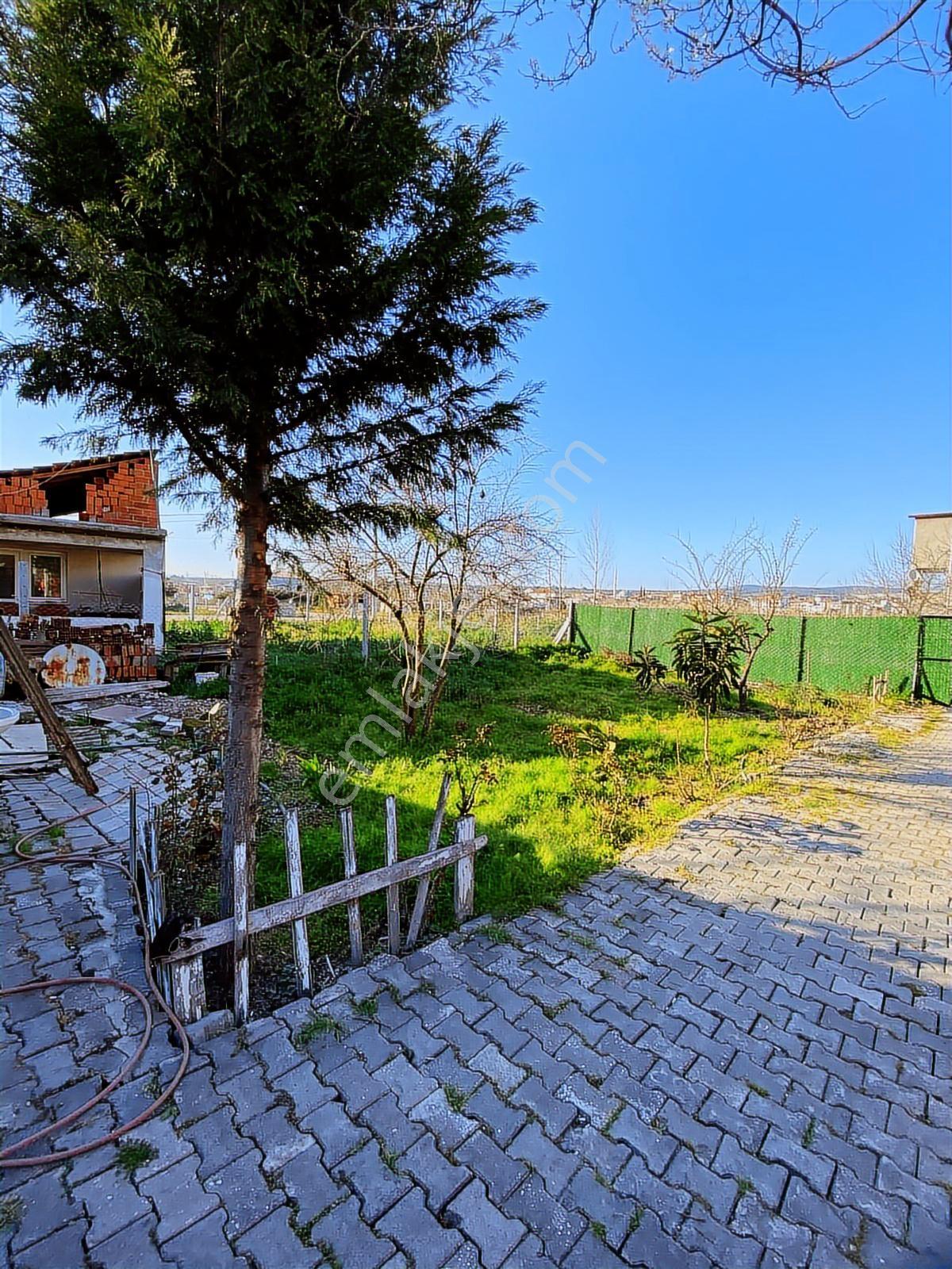 372 M2 Arsa İçiresinde Bahçeli Müstakil Satılık Ev - Görsel 3