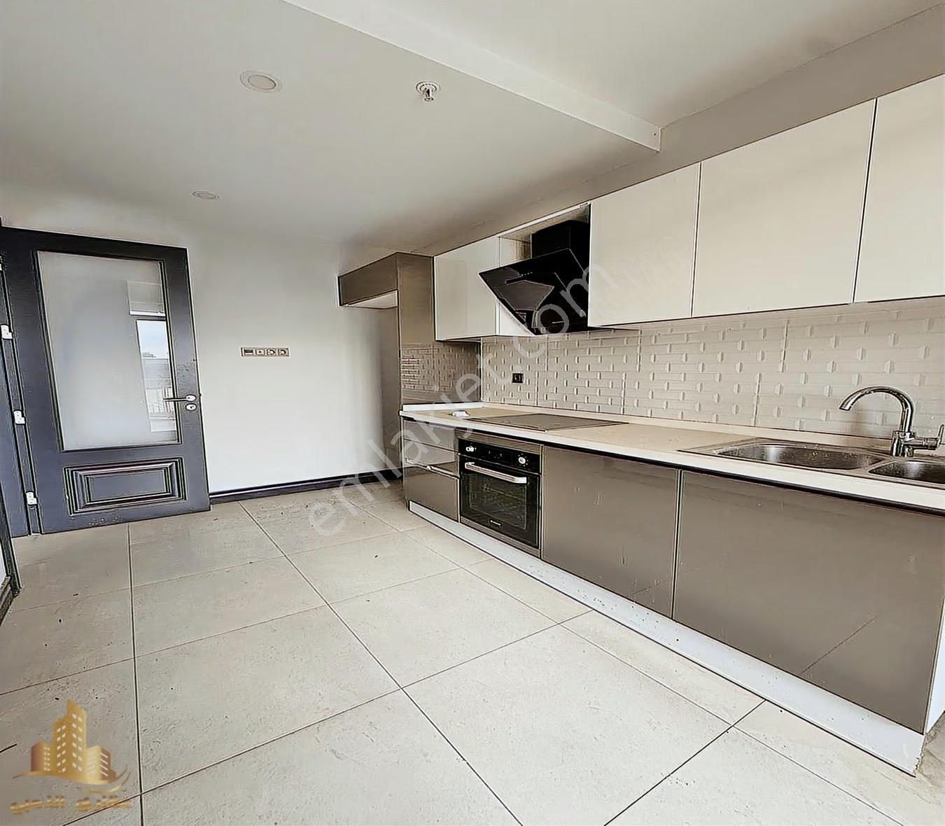 Bahçeşehir Suites 3+1 Ebeveyn Banyolu Lüks Daire شقة للبيع - Görsel 2