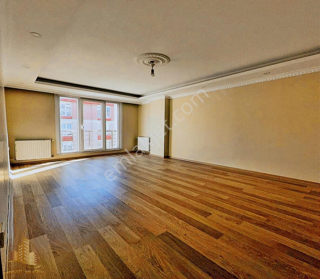 Bahçeşehire Komşu Lokasyonda Fırsat 2+1 Satılık Daire - Görsel 2