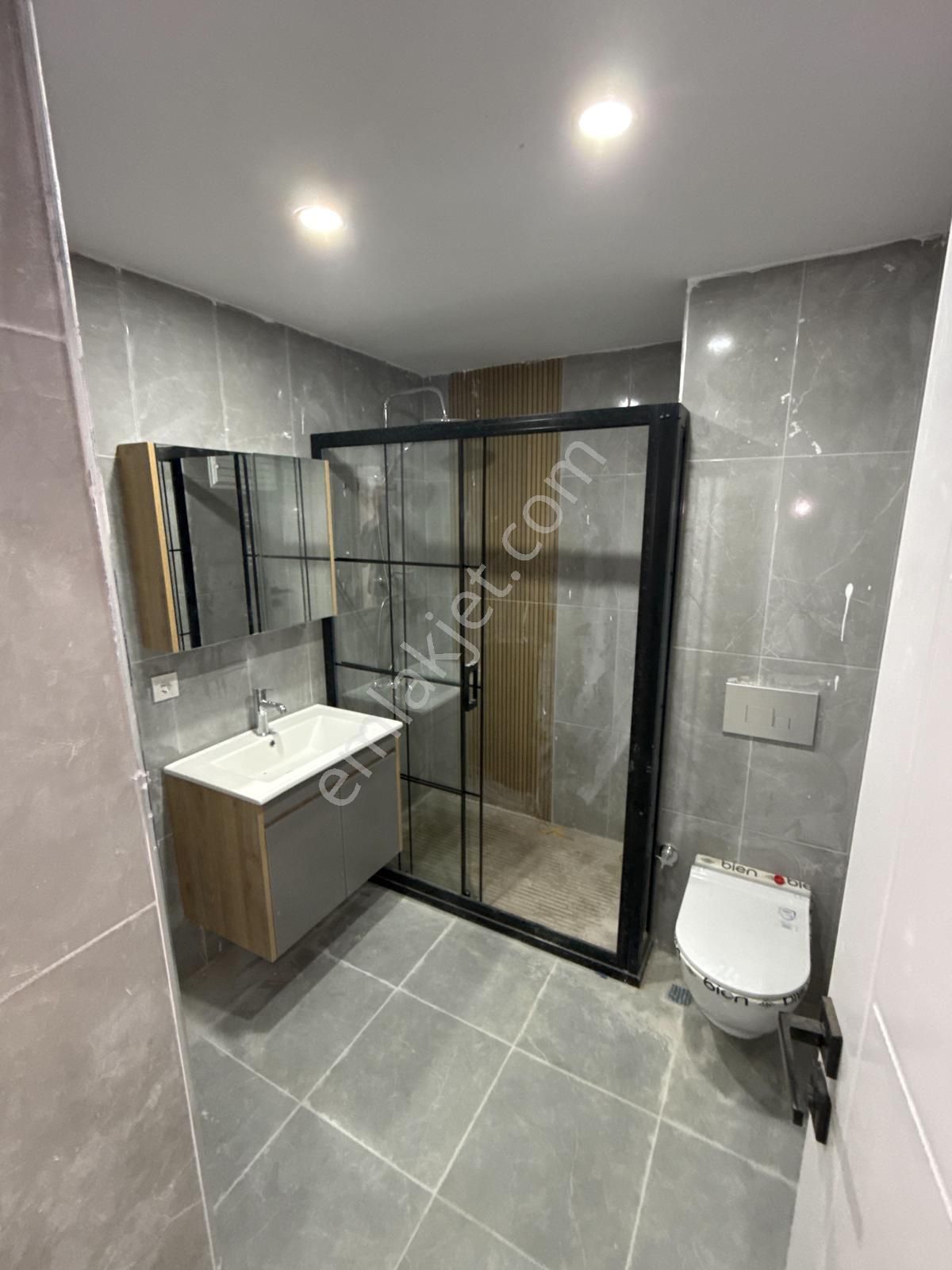 Bahçelievler Zafer Mah. Kiralık 3+1 Daire 115m² Otoparklı - Görsel 32