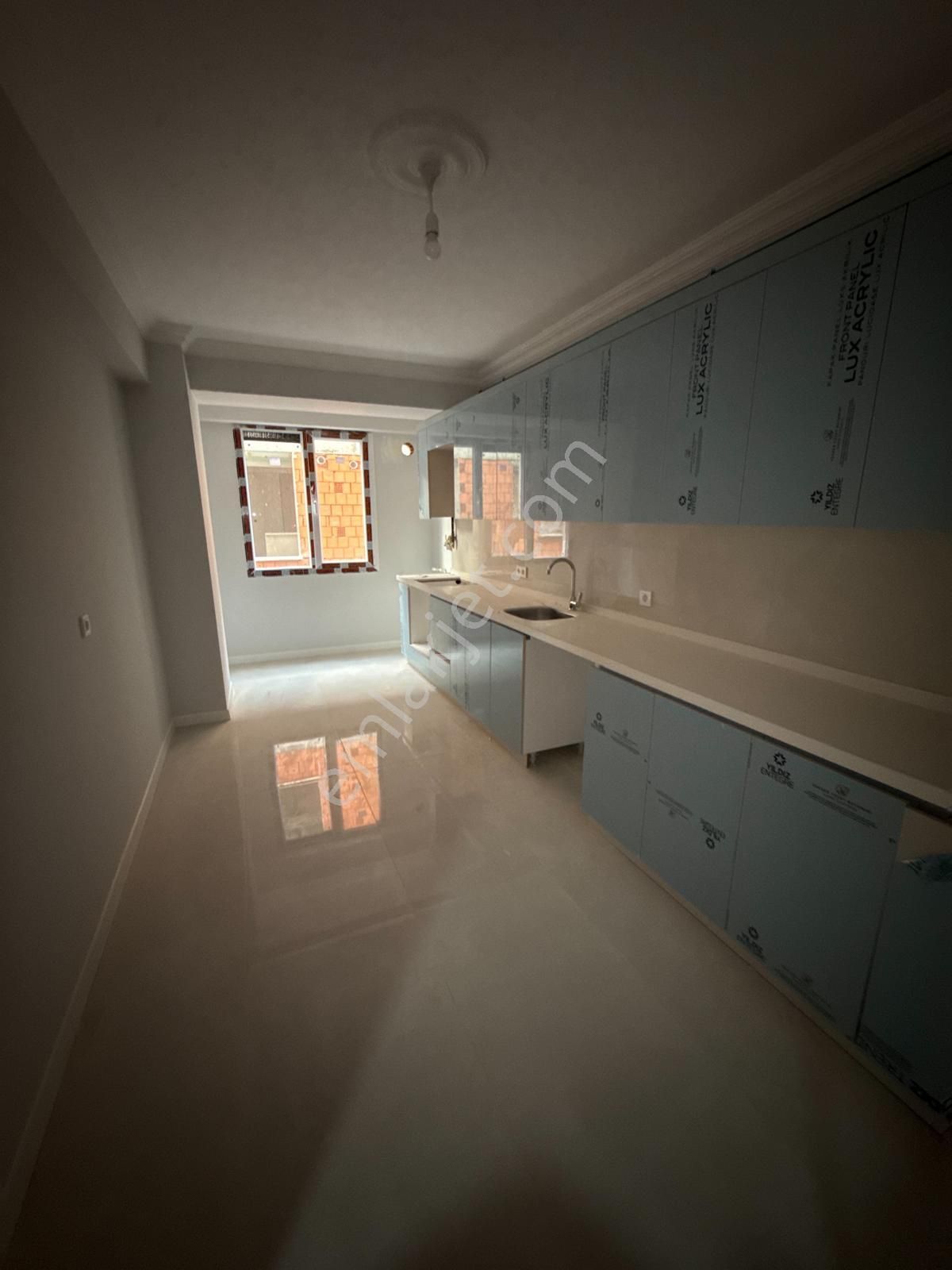 Bahçelievler Zafer Mah. Kiralık 3+1 Daire 115m² Otoparklı - Görsel 22