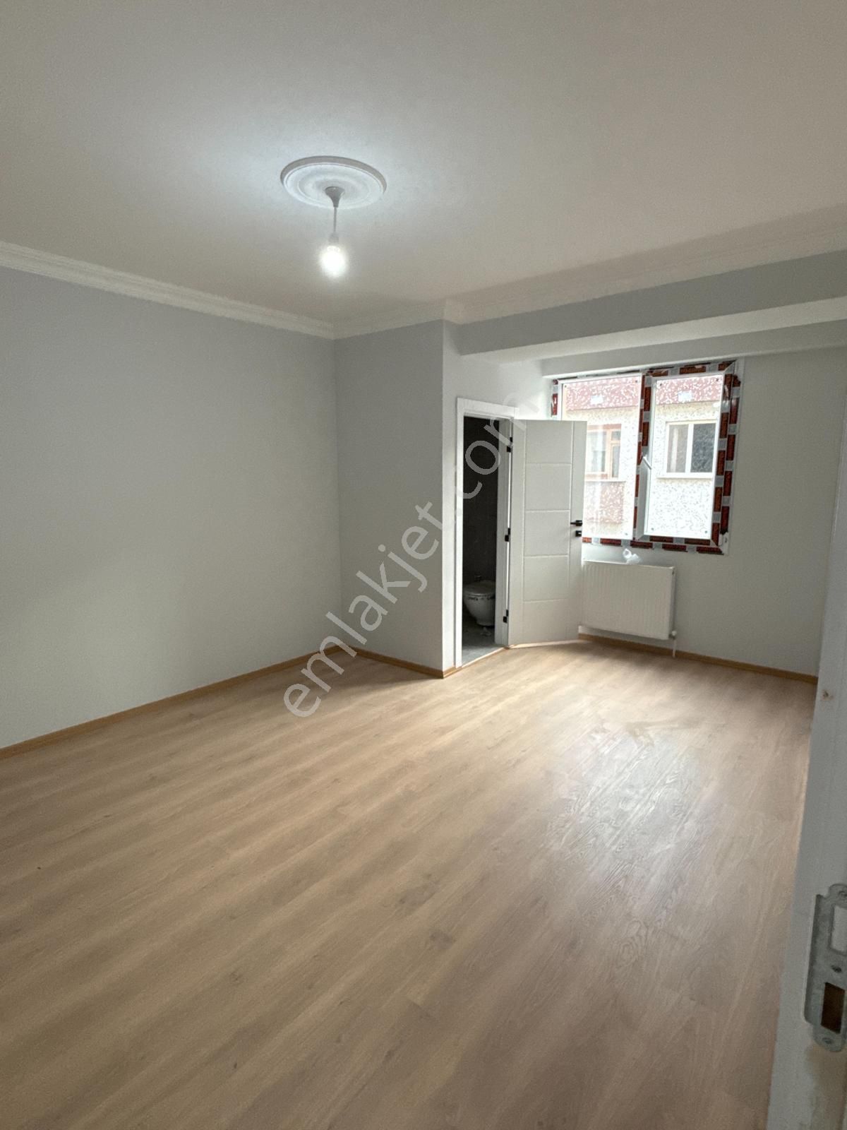 Bahçelievler Zafer Mah. Kiralık 3+1 Daire 115m² Otoparklı - Görsel 8