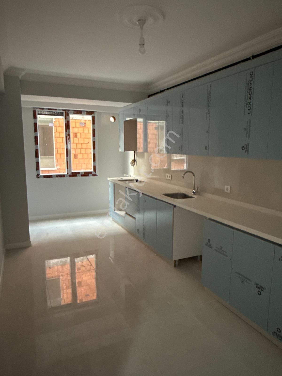 Bahçelievler Zafer Mah. Kiralık 3+1 Daire 115m² Otoparklı - Görsel 18