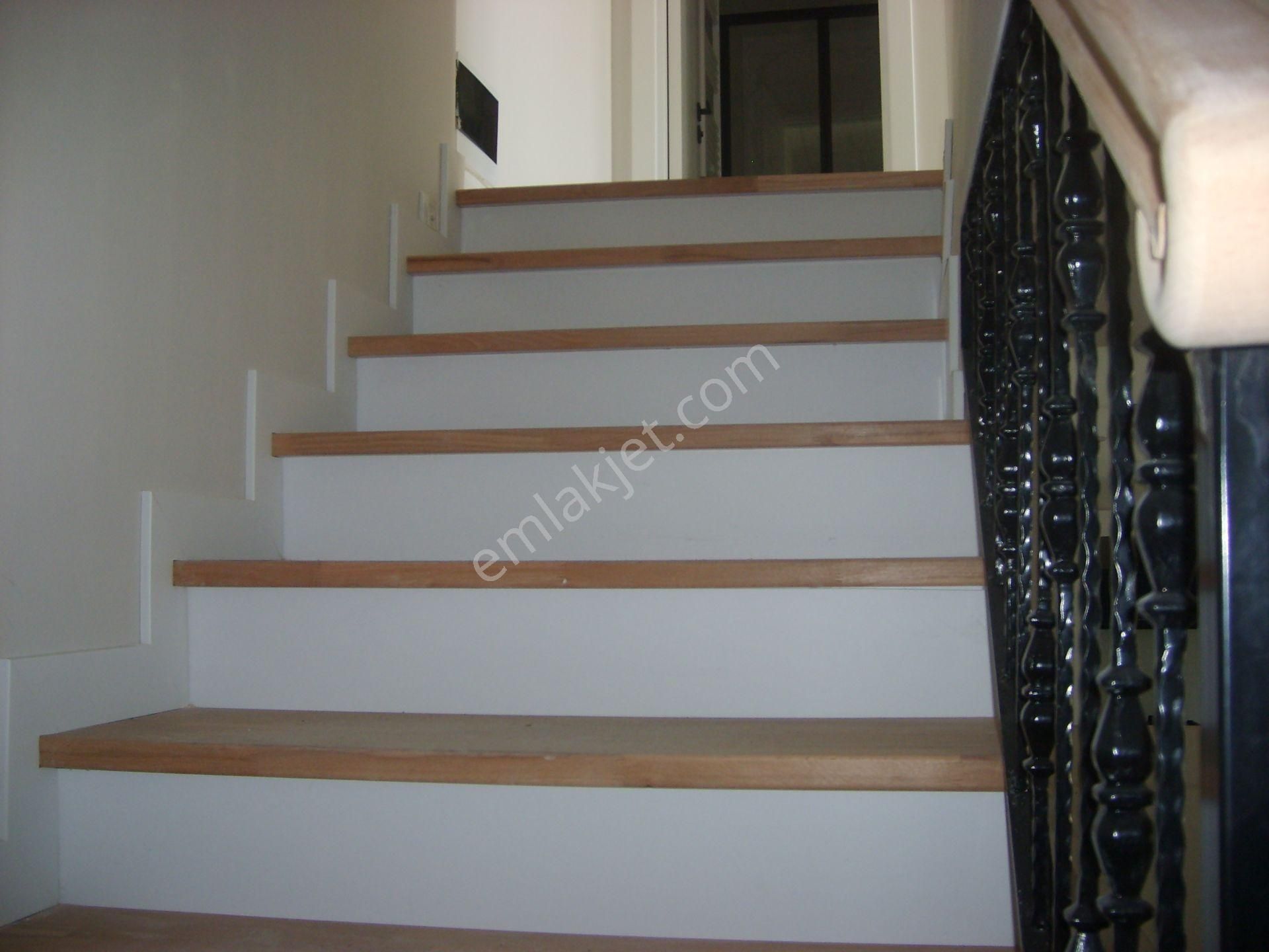 Bahçelide Sıfır 2+1 Duplex Kombili Asansörlü Otoparklı - Görsel 4