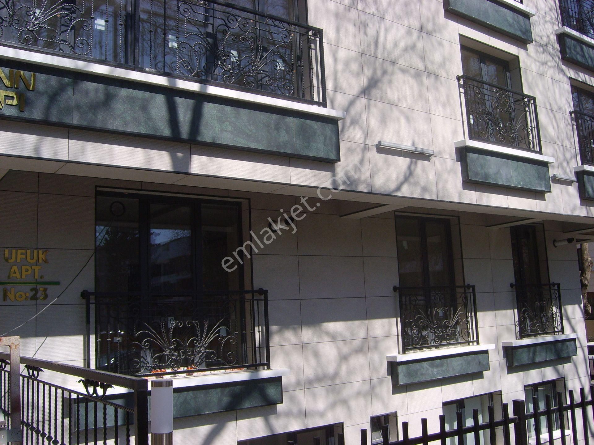 Bahçelide Sıfır 2+1 Duplex Kombili Asansörlü Otoparklı - Görsel 2