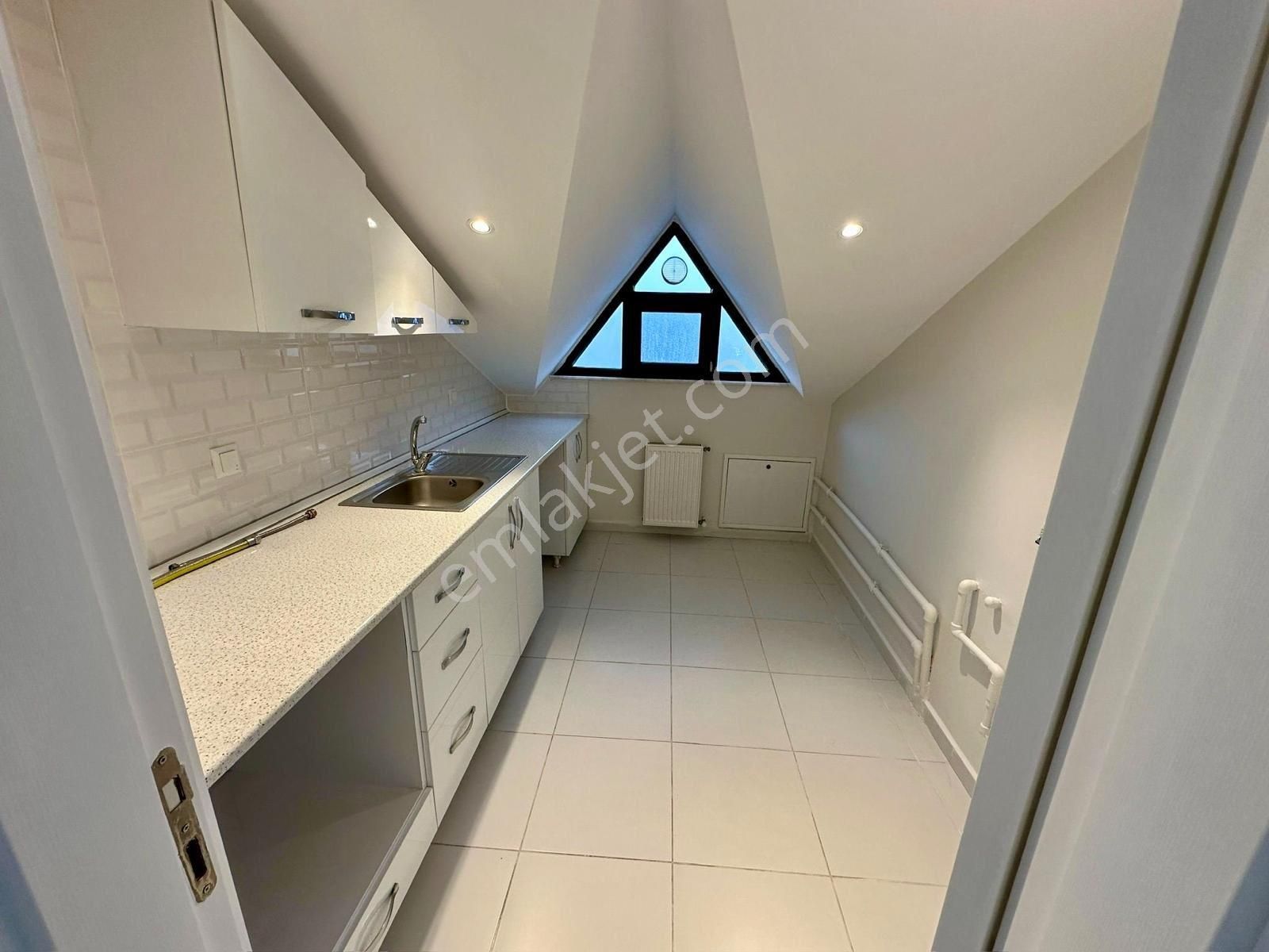 *realty World* Maden'de Kiralık 4+2 Lüks Sıfır Daire - Görsel 2