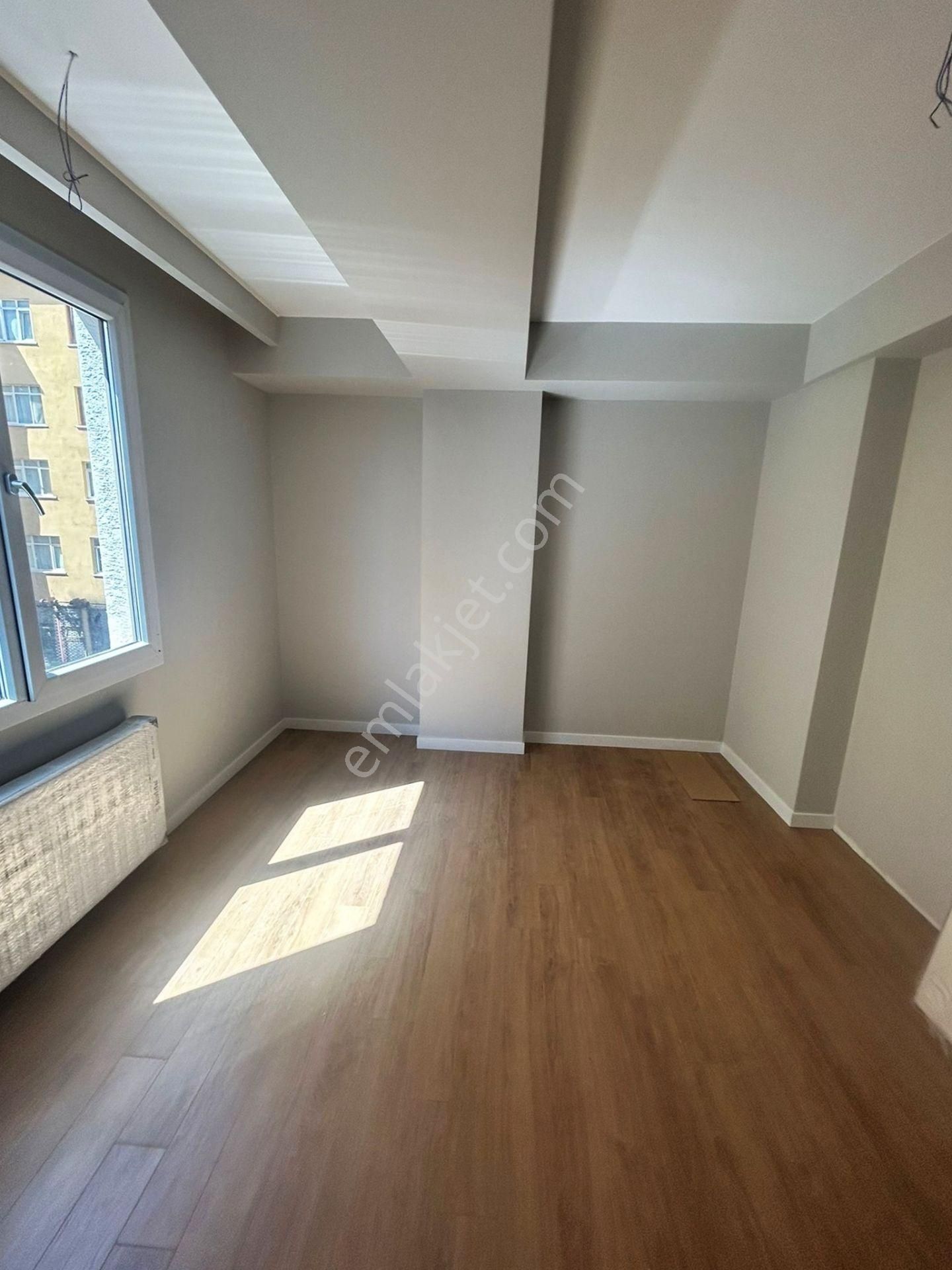 Mertcan Dan Kartal Metroya Yürüme Arakat 3+1 Balkonlu Lüks Daire - Görsel 5