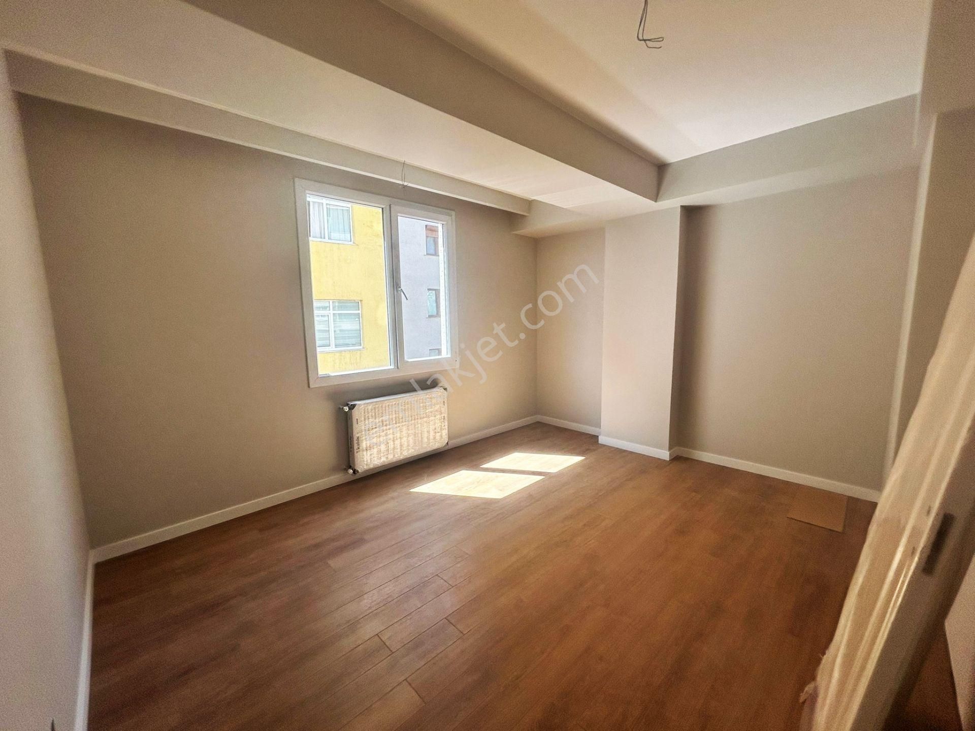 Mertcan Dan Kartal Metroya Yürüme Arakat 3+1 Balkonlu Lüks Daire - Görsel 4