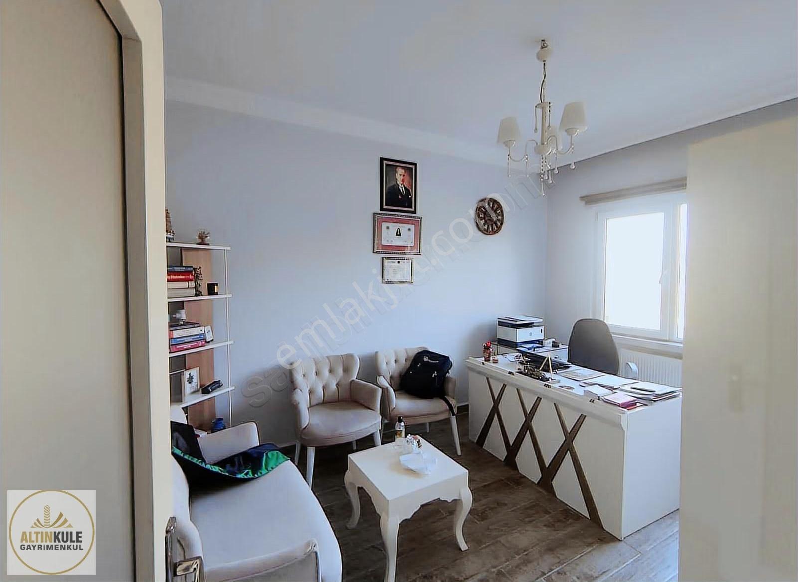 Sıhhiye Toros Sokakta 2. Katta Ofis/büro
