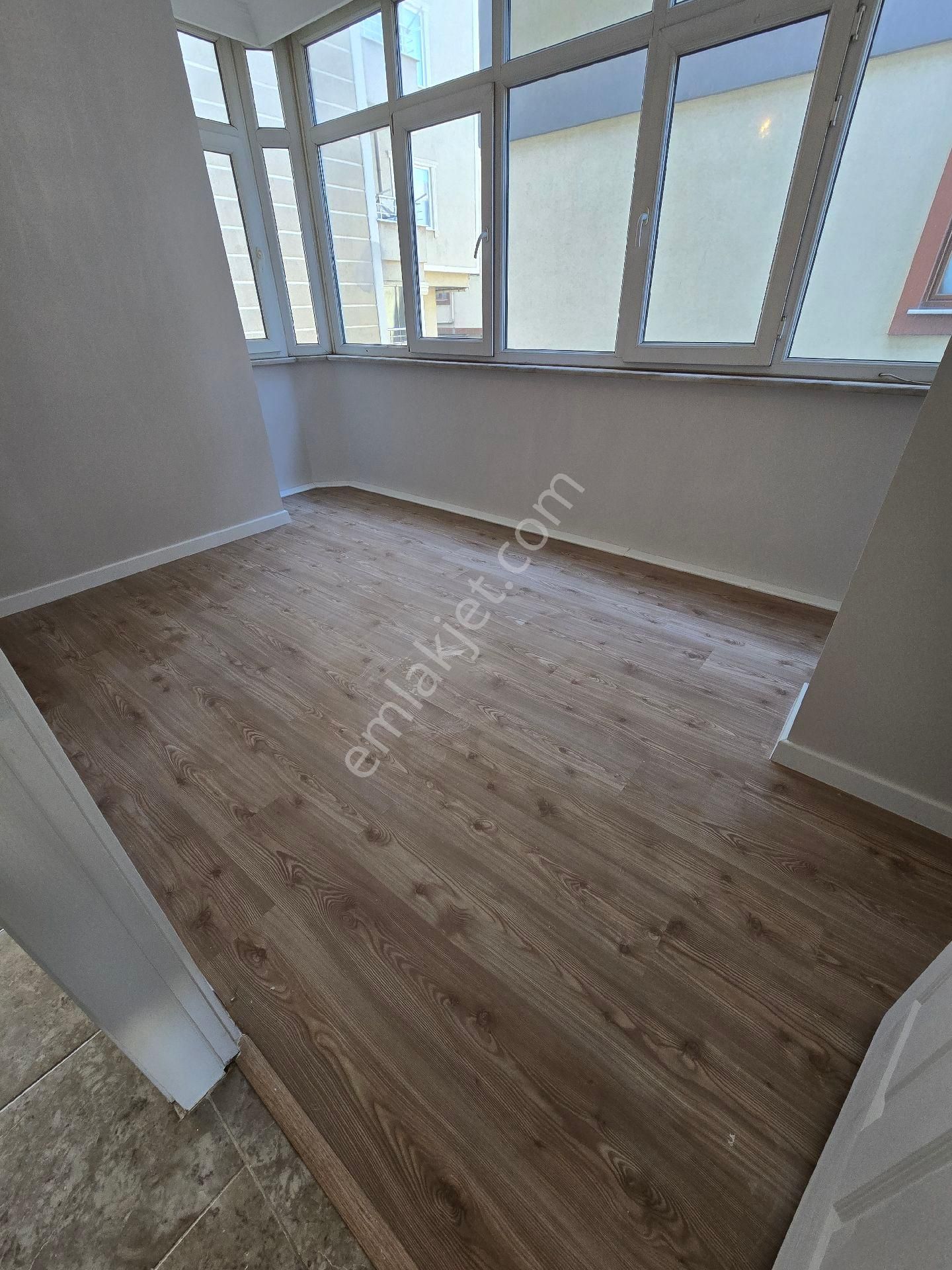 Ümraniye Armağanevler Mahallesi Akdeniz Caddesi Cepheli Satılık Daire - Görsel 25
