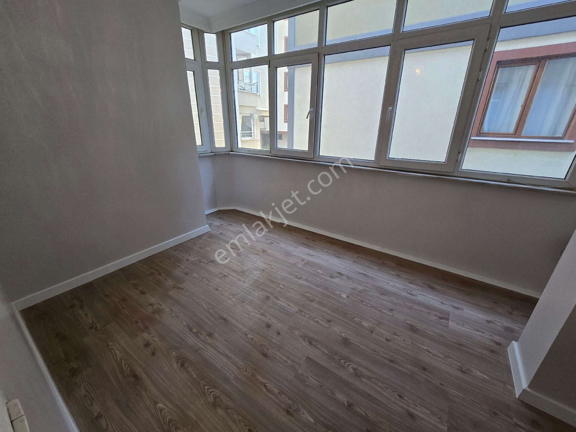 Ümraniye Armağanevler Mahallesi Akdeniz Caddesi Cepheli Satılık Daire - Görsel 24