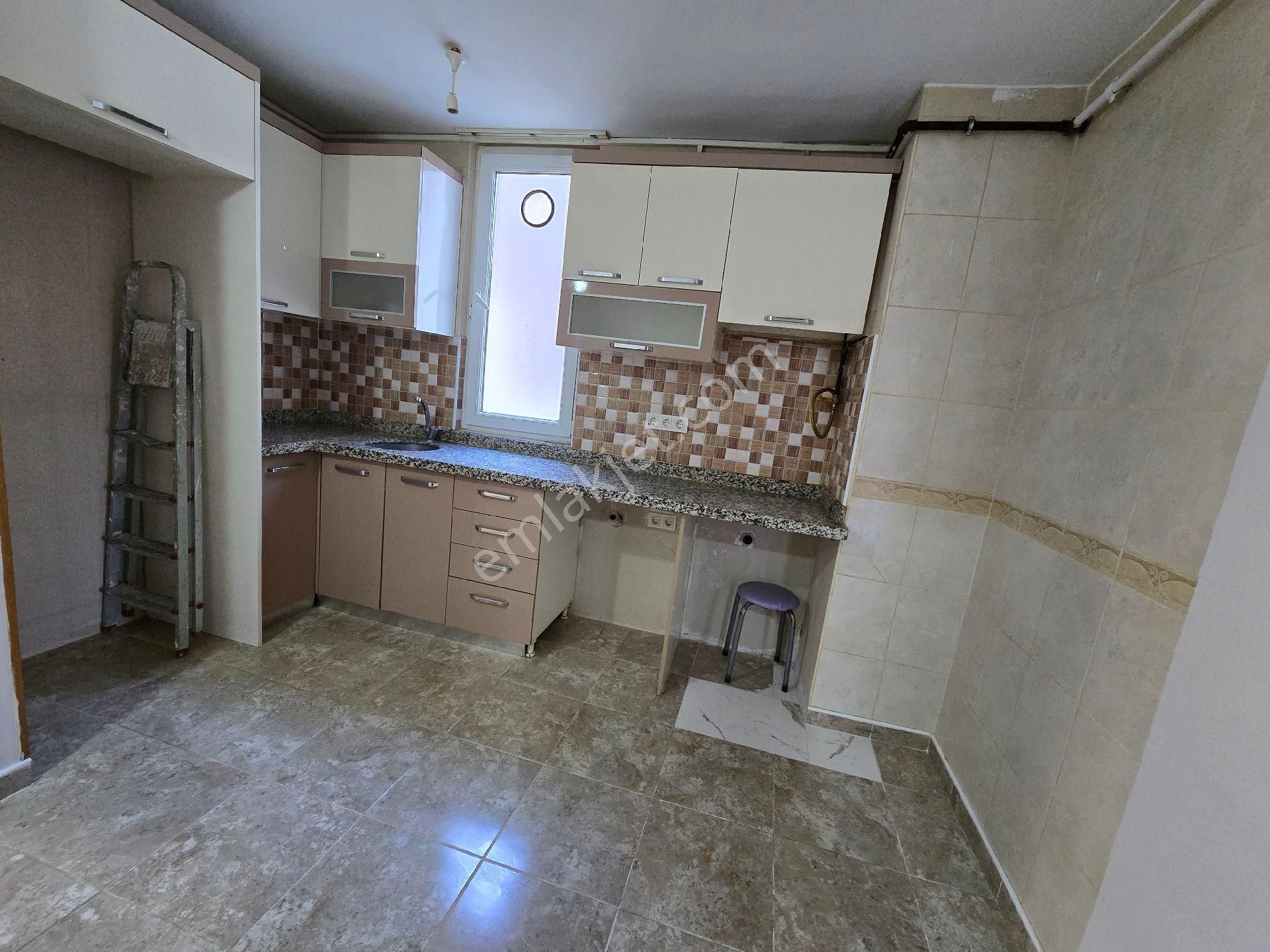 Ümraniye Armağanevler Mahallesi Akdeniz Caddesi Cepheli Satılık Daire - Görsel 22