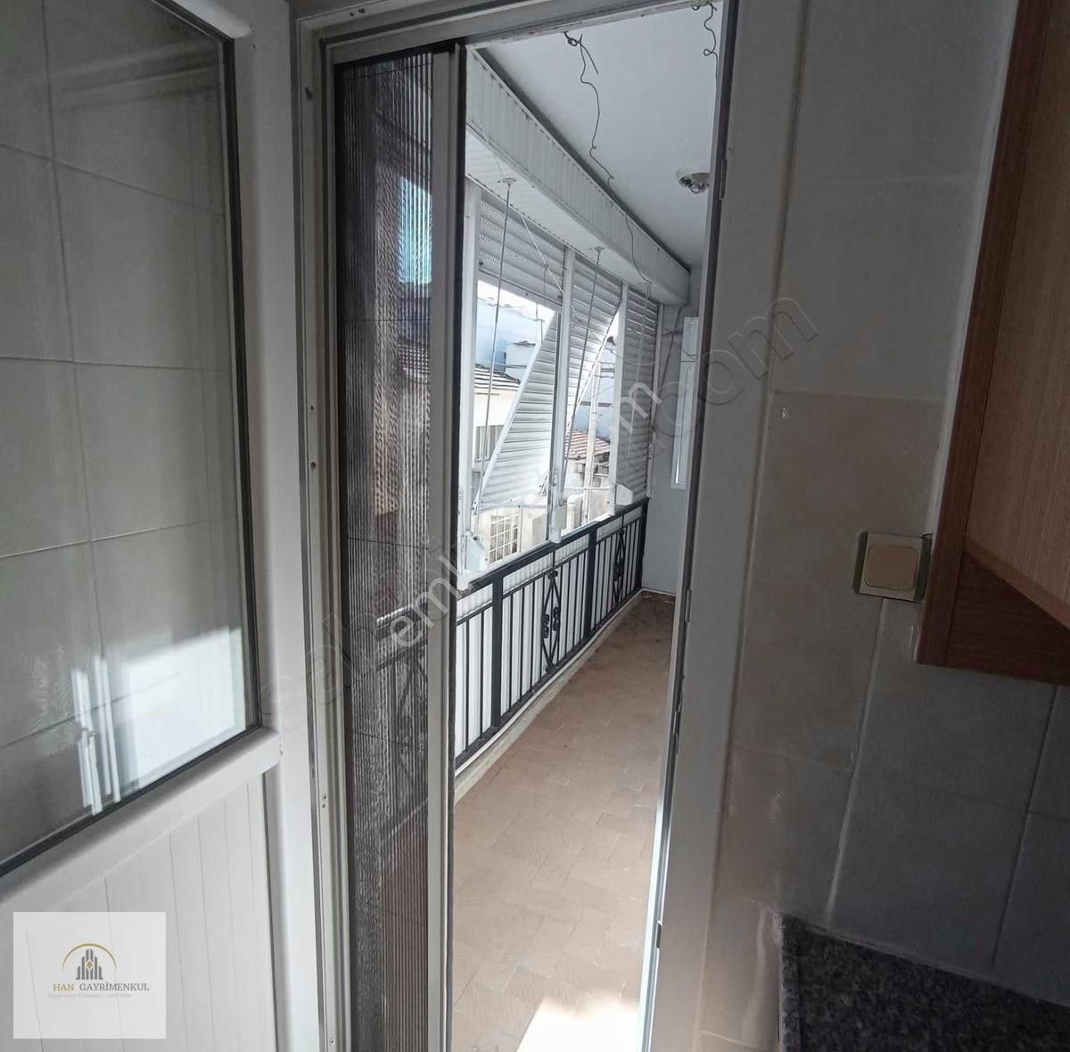 Dumlupınar Mahalle Arakat Panjurlu Kiralık 3+1 - Görsel 8