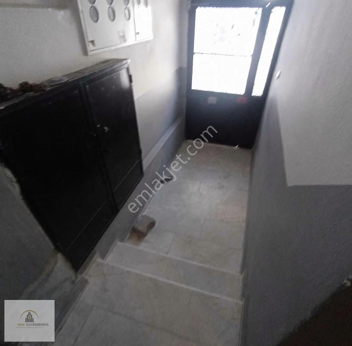 Dumlupınar Mahalle Arakat Panjurlu Kiralık 3+1 - Görsel 7