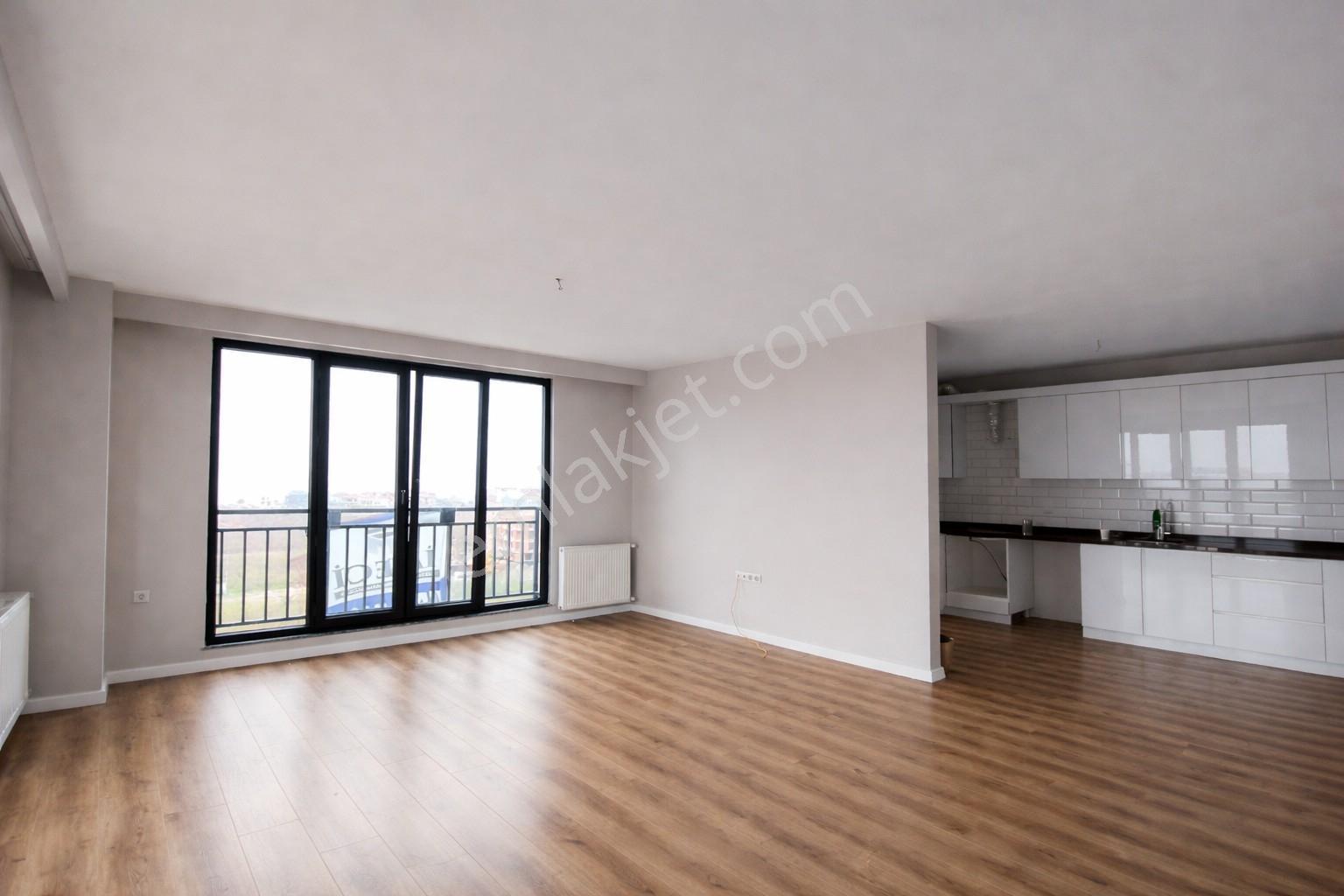Turnasuyu Modern Sitesinde De 3+1 Kiralık Daire - Görsel 4