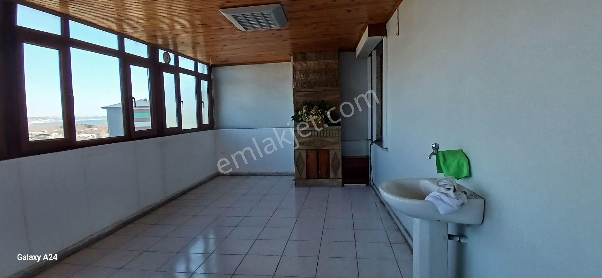 Avcılar Gümüşpala Da Göl Deniz Manzaralı Çift Daire Üzeri Kiralık - Görsel 7