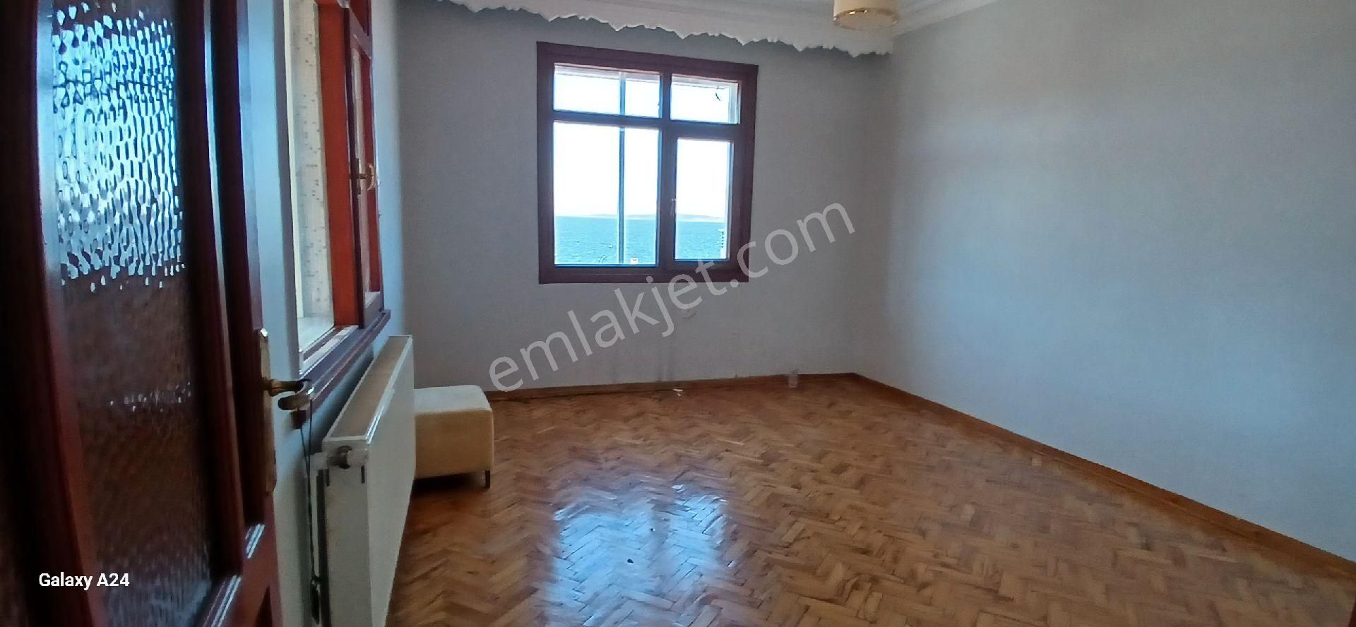 Avcılar Gümüşpala Da Göl Deniz Manzaralı Çift Daire Üzeri Kiralık - Görsel 23