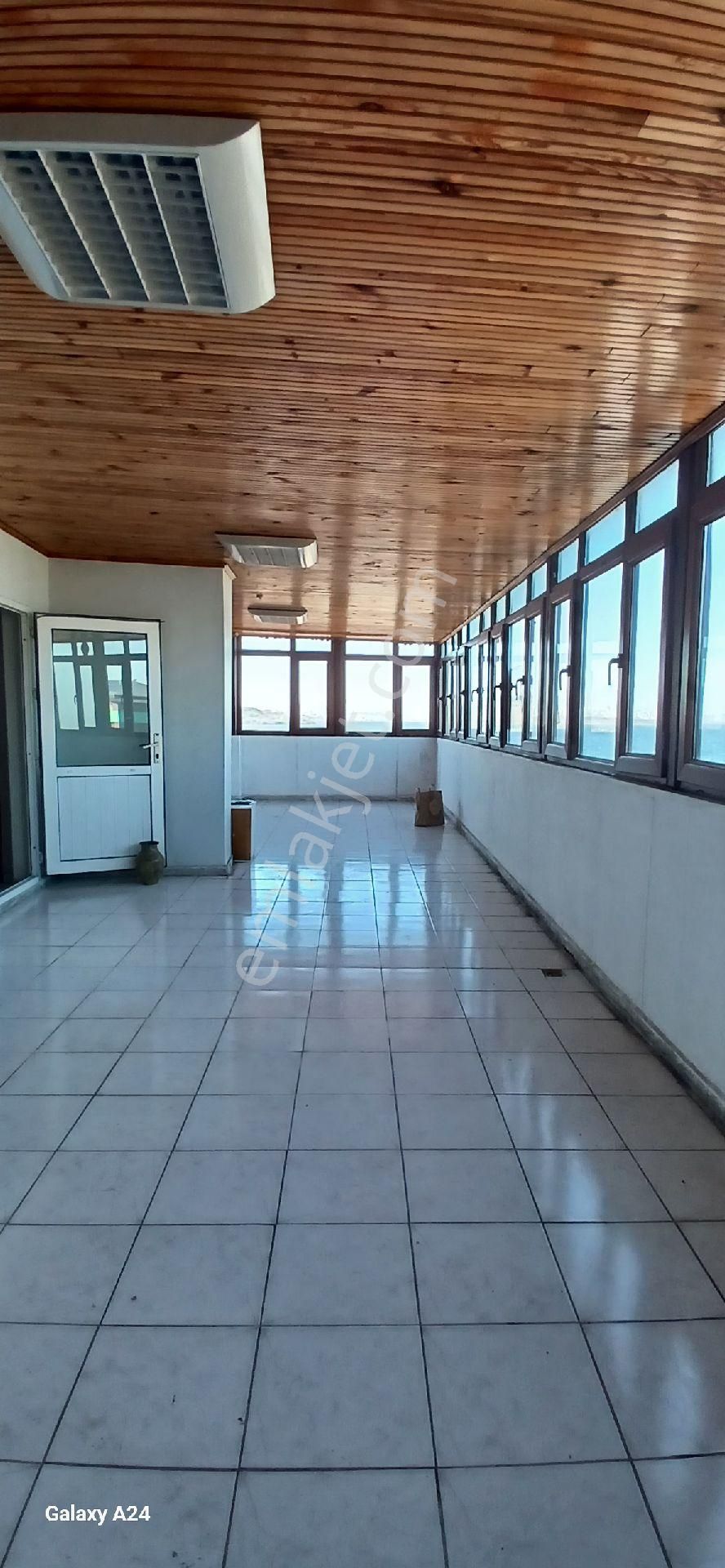 Avcılar Gümüşpala Da Göl Deniz Manzaralı Çift Daire Üzeri Kiralık - Görsel 9