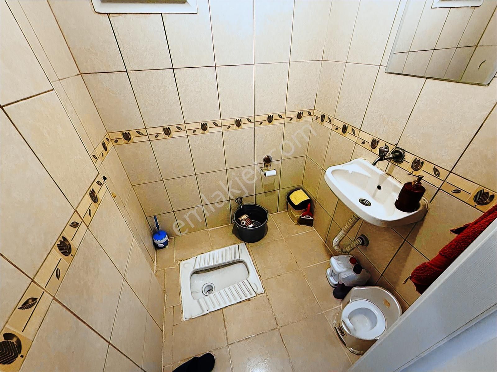 Kaçmaz Fırsat Merkezi Konumda Tek Tapu Çift Daire 6+2 Ön Cephe - Görsel 23