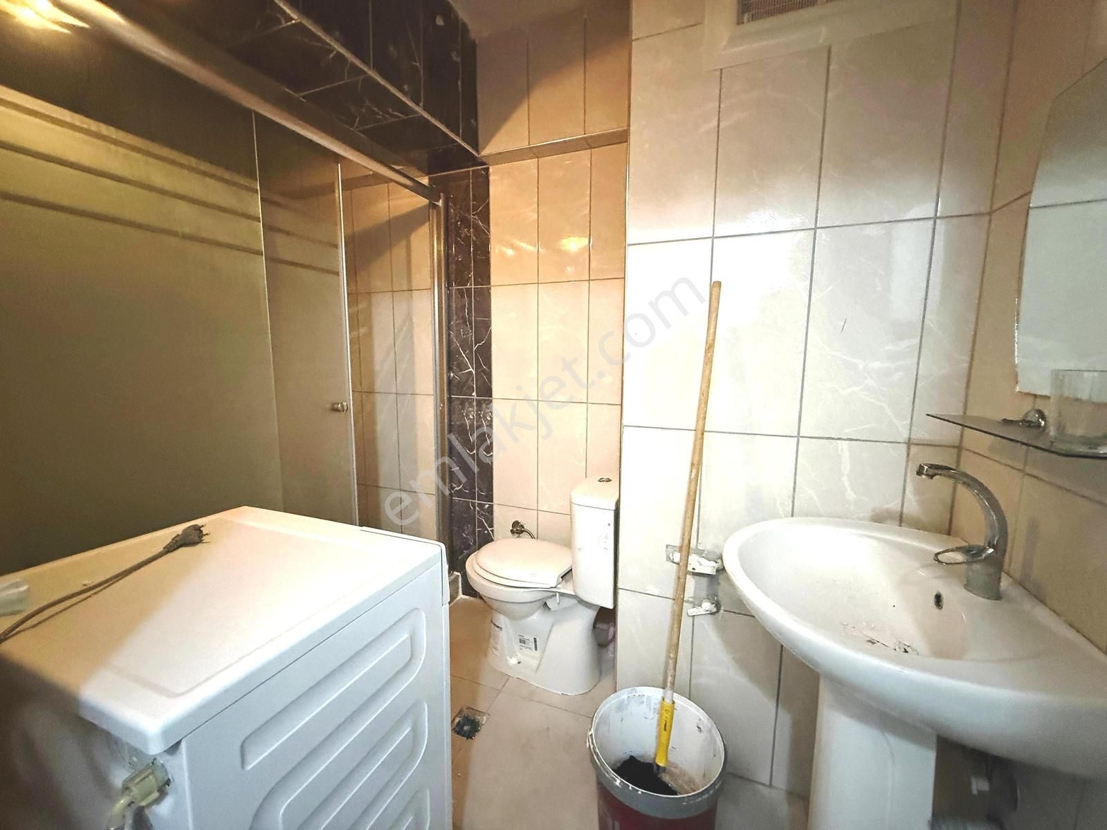 Kaçmaz Fırsat Merkezi Konumda Tek Tapu Çift Daire 6+2 Ön Cephe - Görsel 4