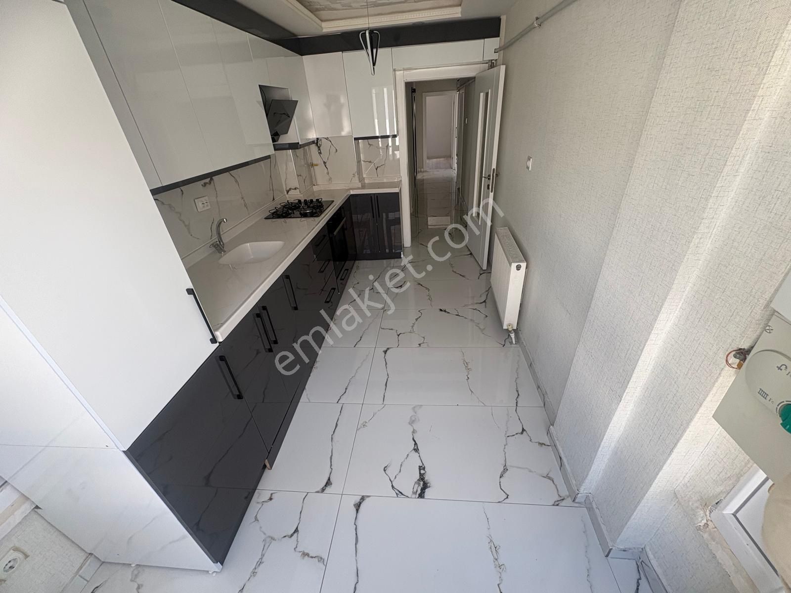 Hayal'den Akşemsettin Mh^de Merkezi Konumda Ful Yaplı Ön Cp. 3+1 - Görsel 6