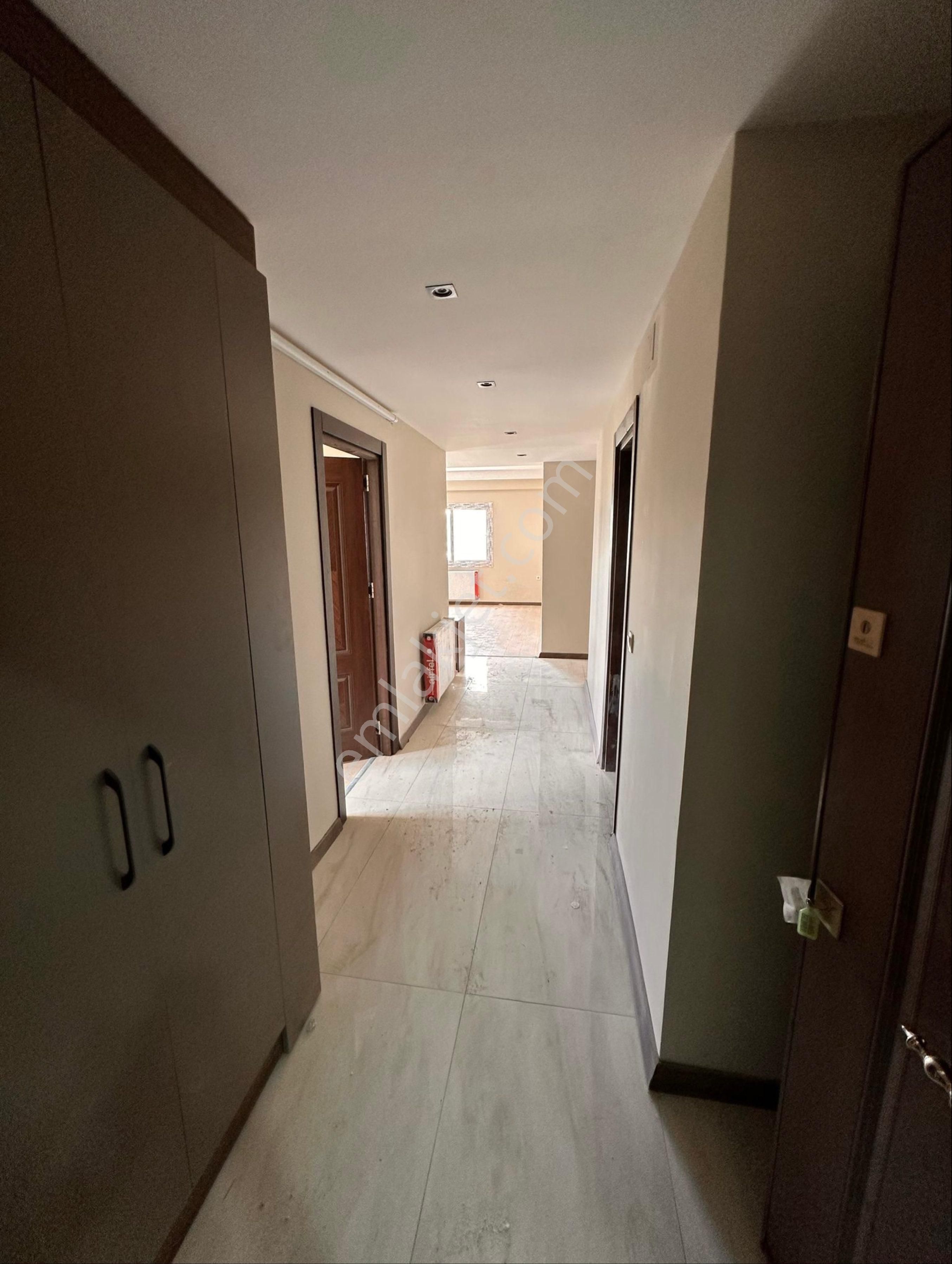 Kabasakal’da Sıfır, Havuzlu Site İçerisinde 3+1 Lüks Daire – Fırsatı Kaçırmayın! - Görsel 14