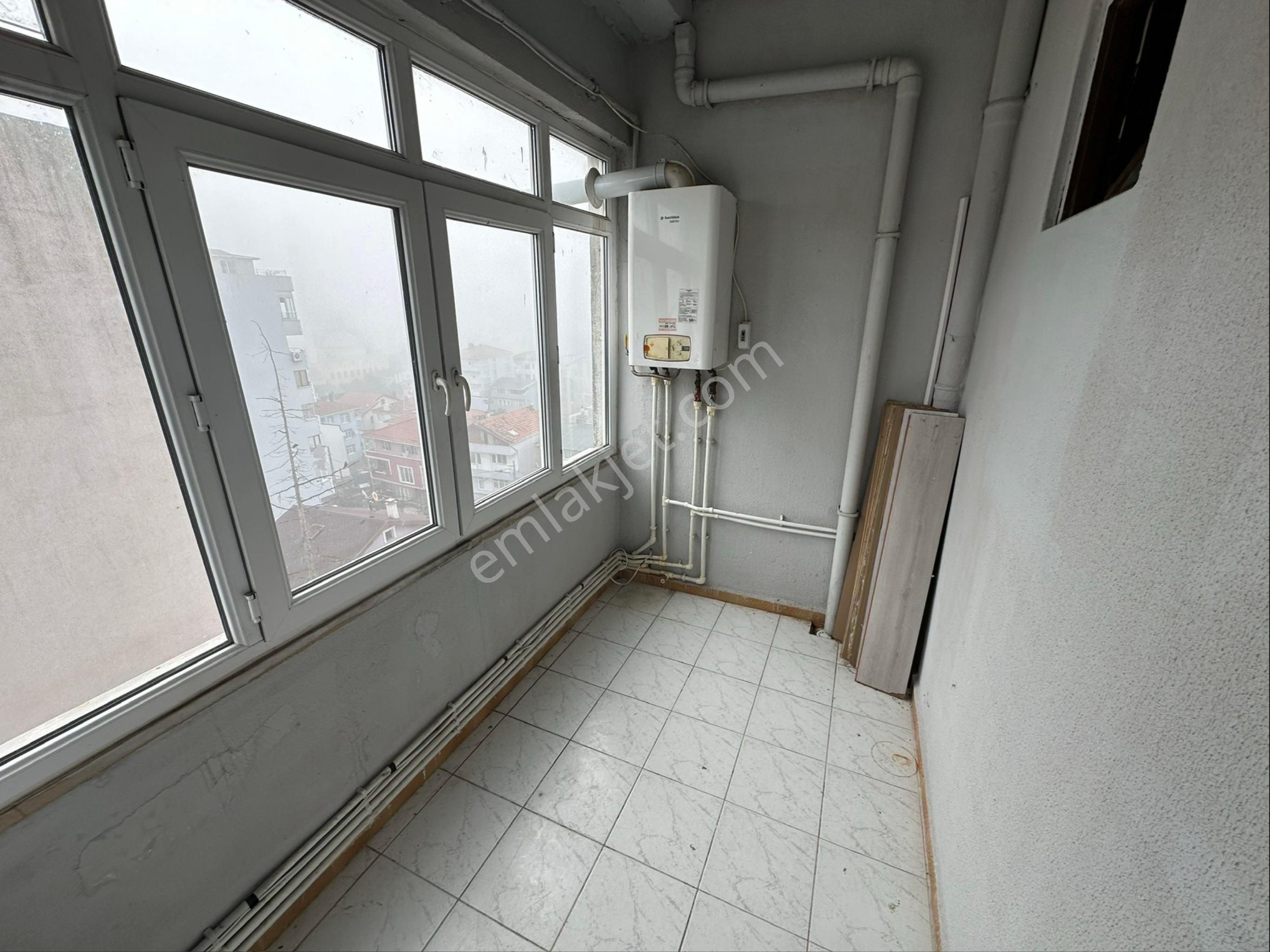 *realty World* Kiralık Kilyos'da 2+1 Deniz Manzaralı Daire - Görsel 4