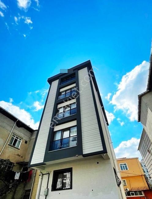 Mertcan Dan Adnan Kahveci Metroya Yürüme 3+1 Teraslı Lüks Dubleks Daire