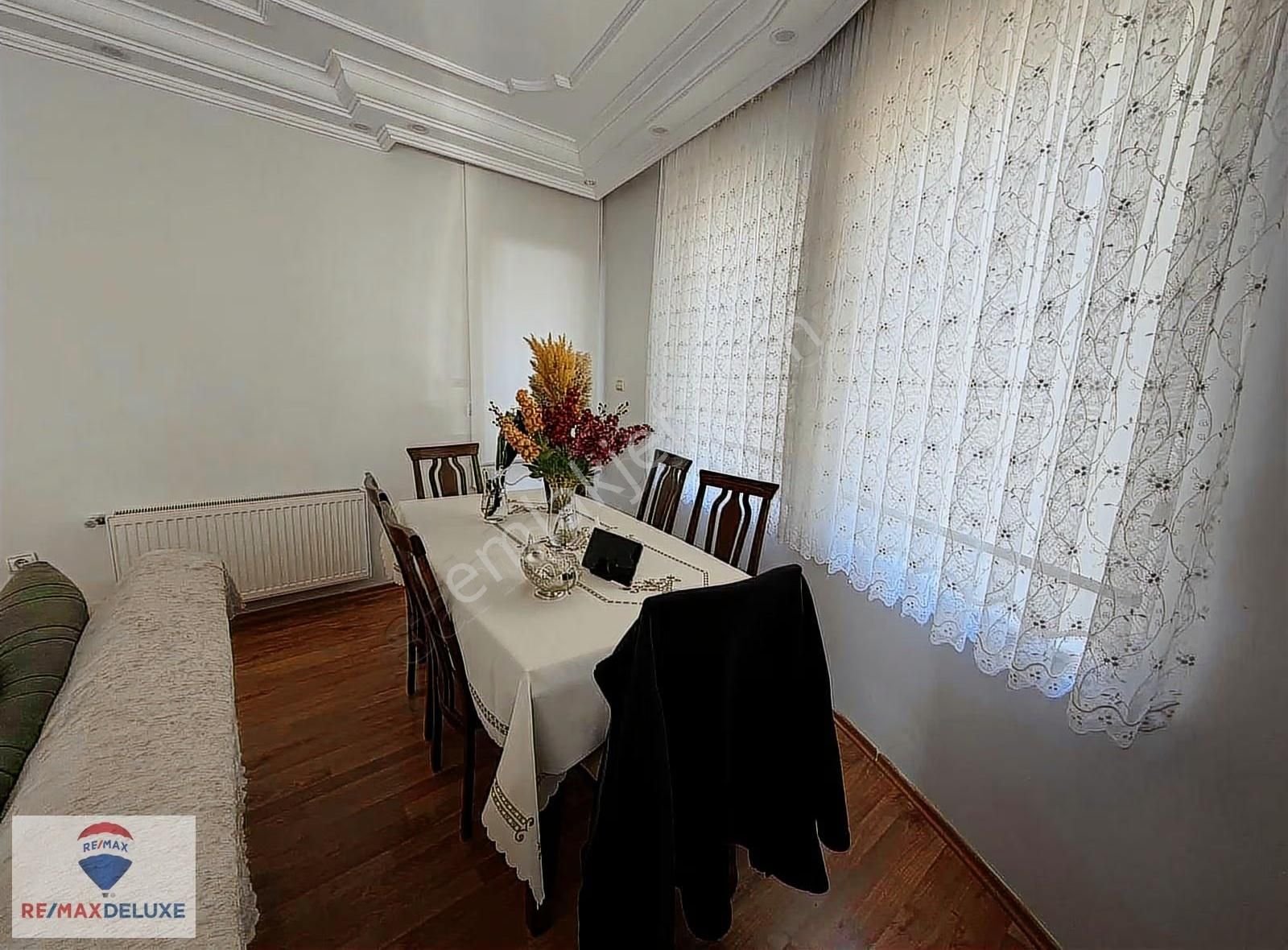 Tütünçiftlik Kuzey Mah. Satılık 3 Katlı Müstakil Bahçeli Ev - Görsel 19