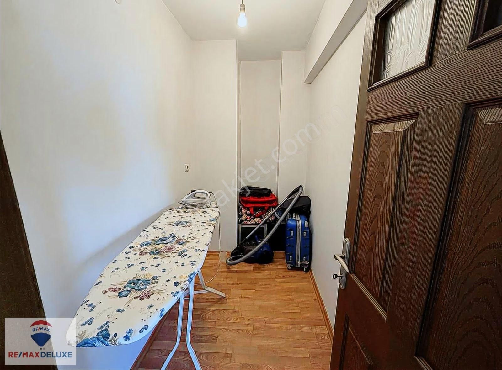 Tütünçiftlik Kuzey Mah. Satılık 3 Katlı Müstakil Bahçeli Ev - Görsel 22