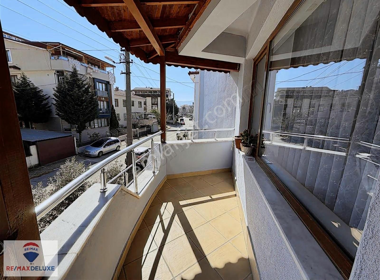 Tütünçiftlik Kuzey Mah. Satılık 3 Katlı Müstakil Bahçeli Ev - Görsel 26