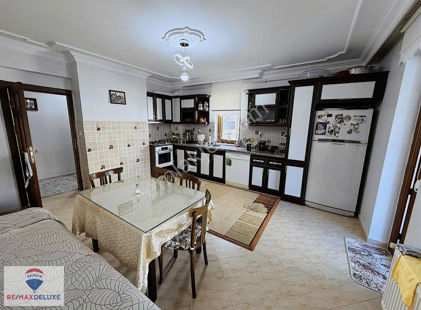 Tütünçiftlik Kuzey Mah. Satılık 3 Katlı Müstakil Bahçeli Ev - Görsel 27