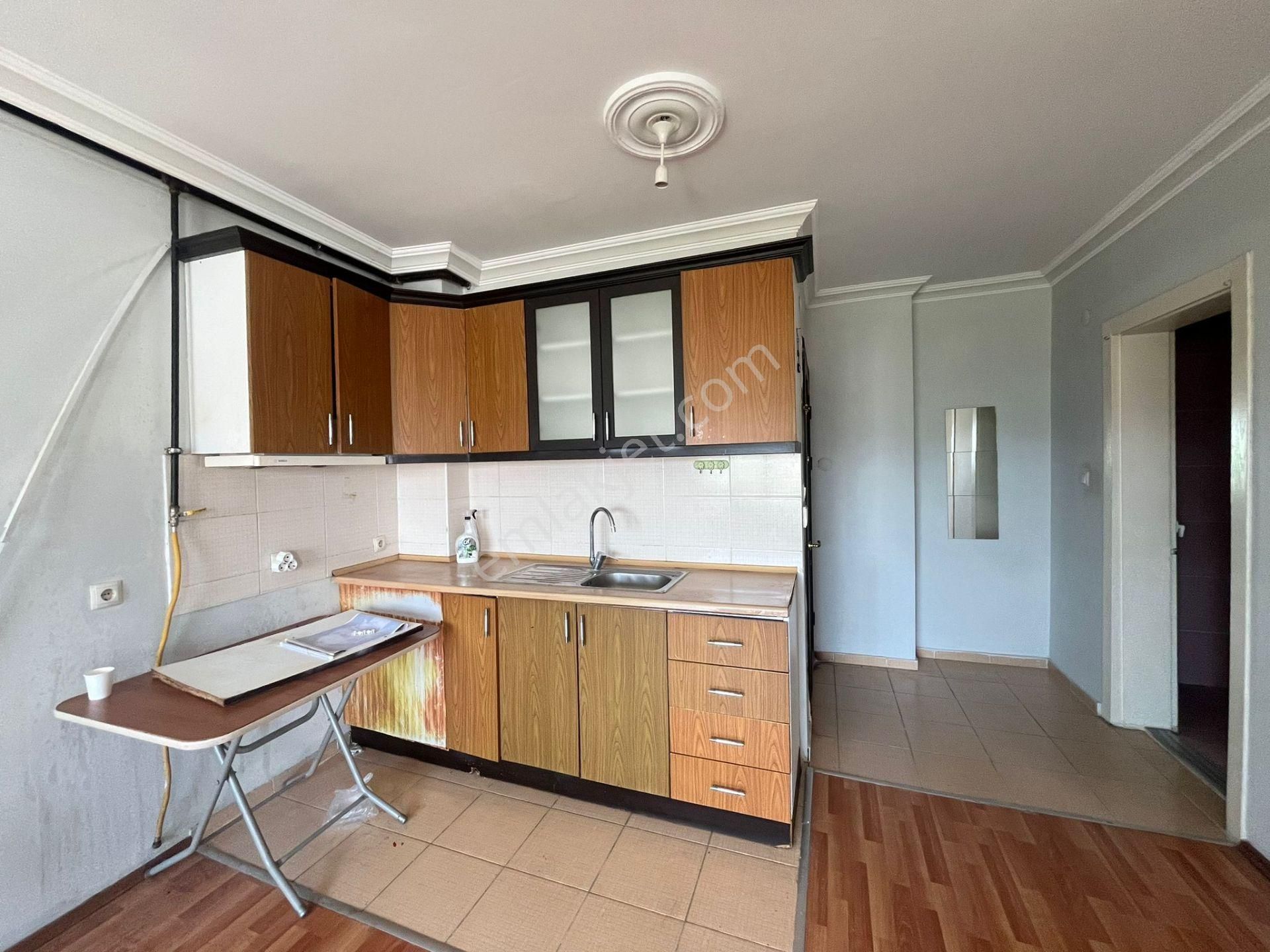Remax Den Tekirdağ Ergene Marmara Sitesi'nde 1+1 Kiralık Daire - Görsel 3