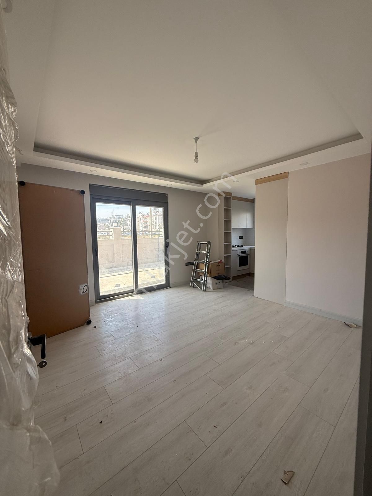 Sitede Sıfır 2+1 Giriş Kat Daire - Görsel 2