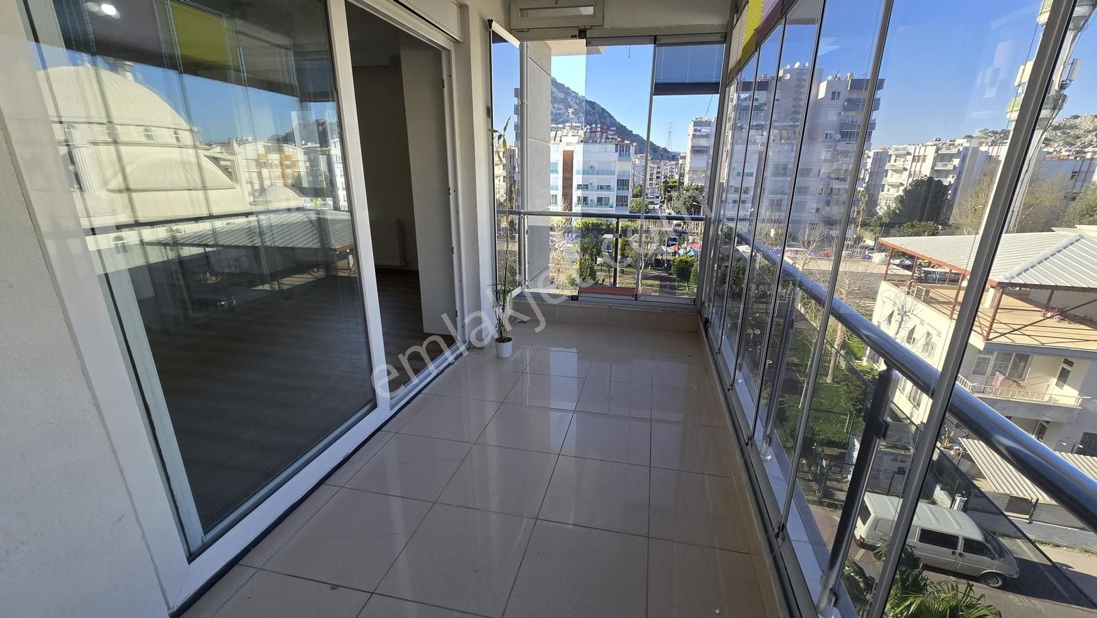 Havuzlu Sitede, Kombili, Klimalı , Ebeveyn Banyolu Geniş 2+1 - Görsel 3