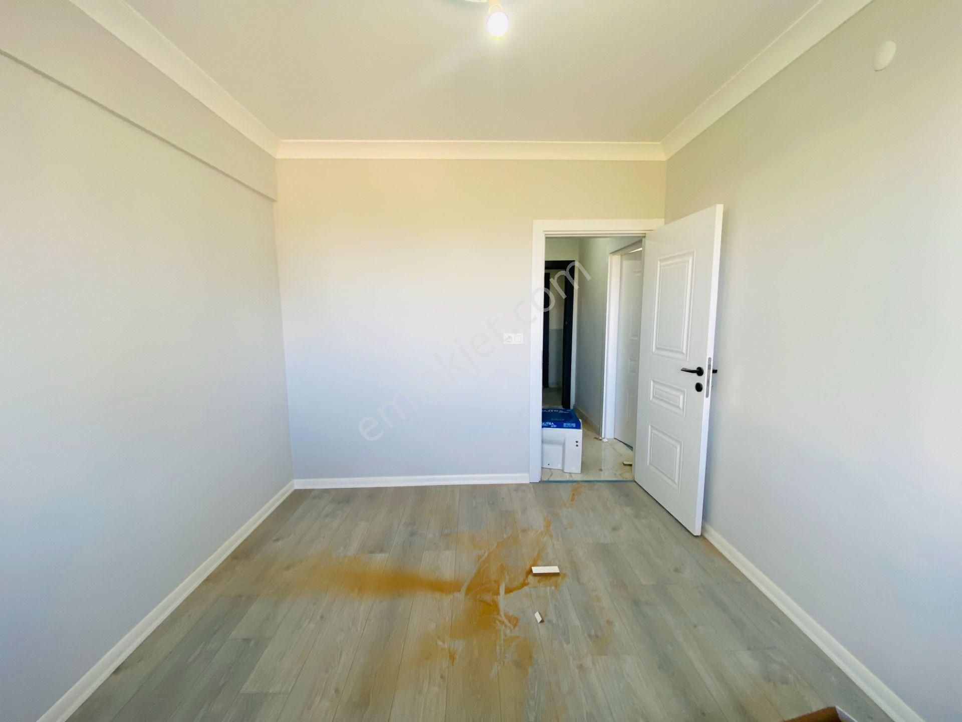 Güven'den Kapaklı'da Okullar Bölgesnde Balkonlu Arakat 1+1 Daire - Görsel 11