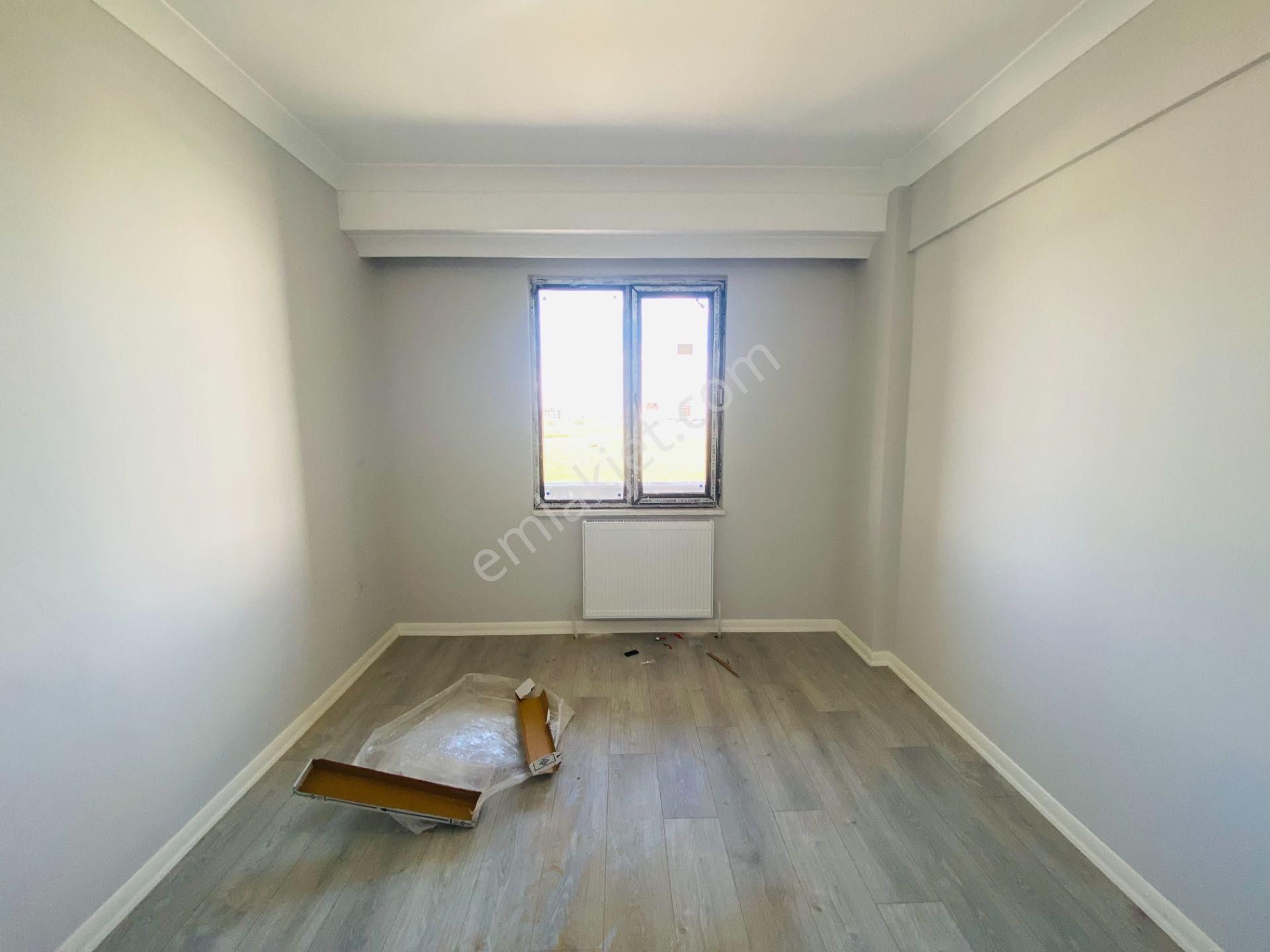 Güven'den Kapaklı'da Okullar Bölgesnde Balkonlu Arakat 1+1 Daire - Görsel 13