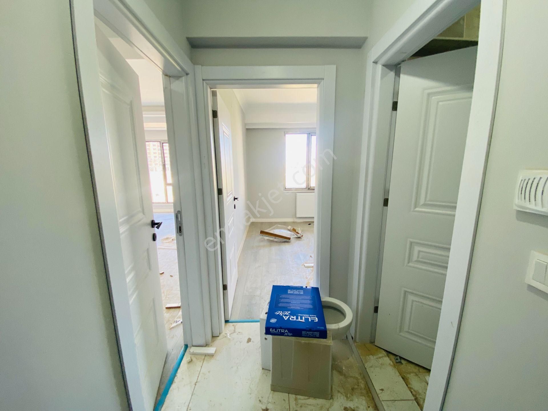 Güven'den Kapaklı'da Okullar Bölgesnde Balkonlu Arakat 1+1 Daire - Görsel 7