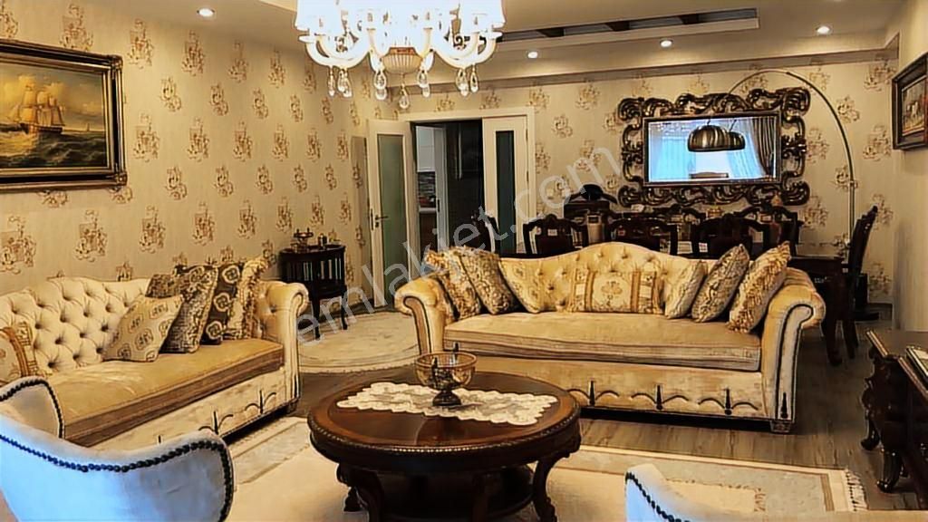 Çeysa Tutka Park Evlerinde Eşyalı Satılık 4+1 Fırsat Daire