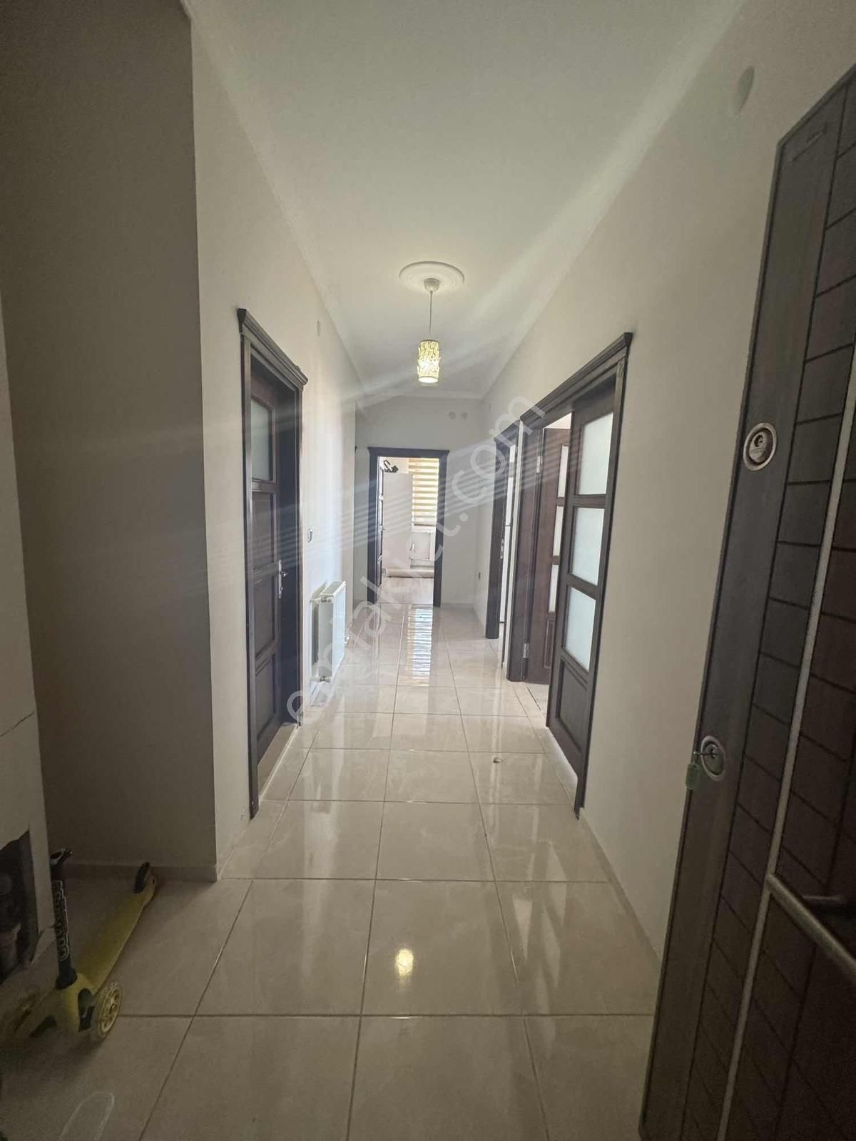 Sancak Mahallesi Full Manzaralı Eşyalı 3+1 - Görsel 16